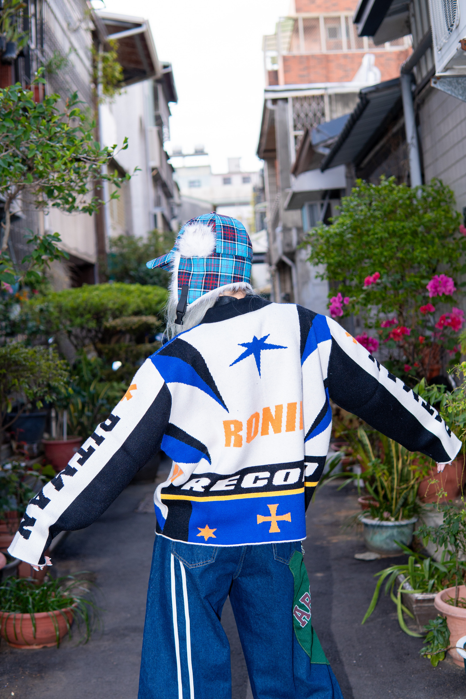 77B69595-22EA-41B5-B2A4-05079E1B9C5B