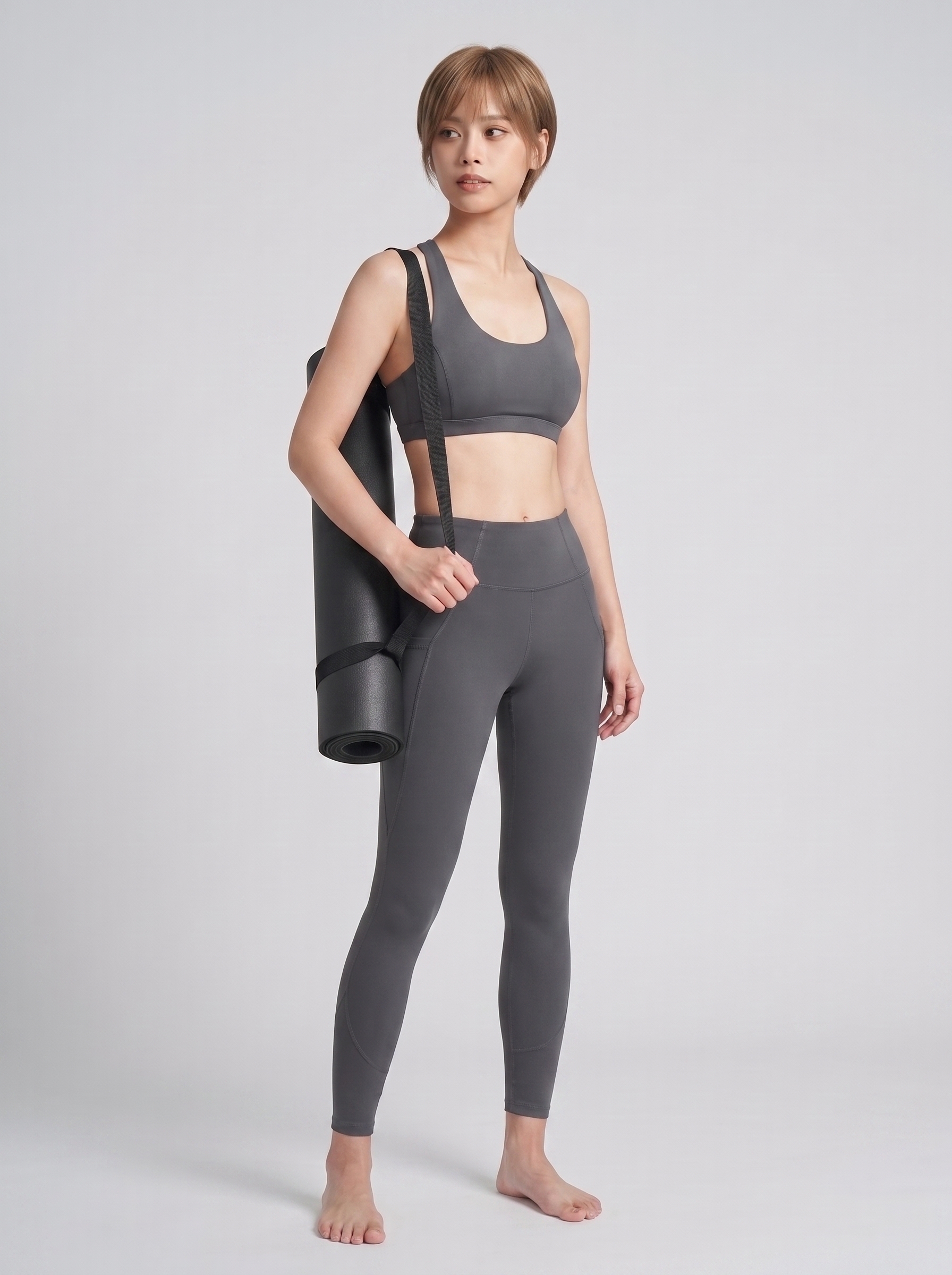Woman_wearing_activewear_posing_2K_202608121333