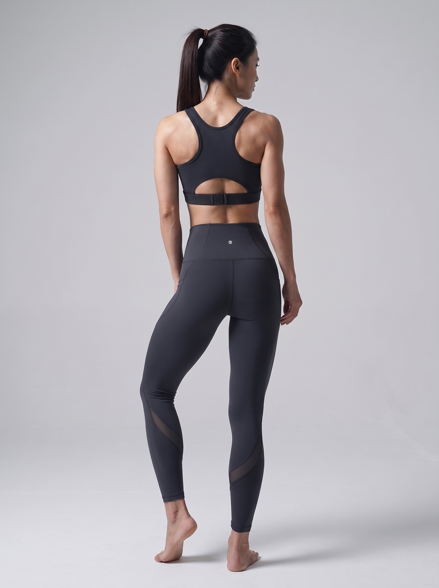 PSD_Breeze_Bra_&_Leg_2K_20260925135131