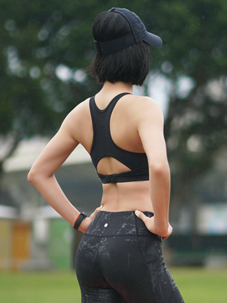 blackcover-bra.jpg