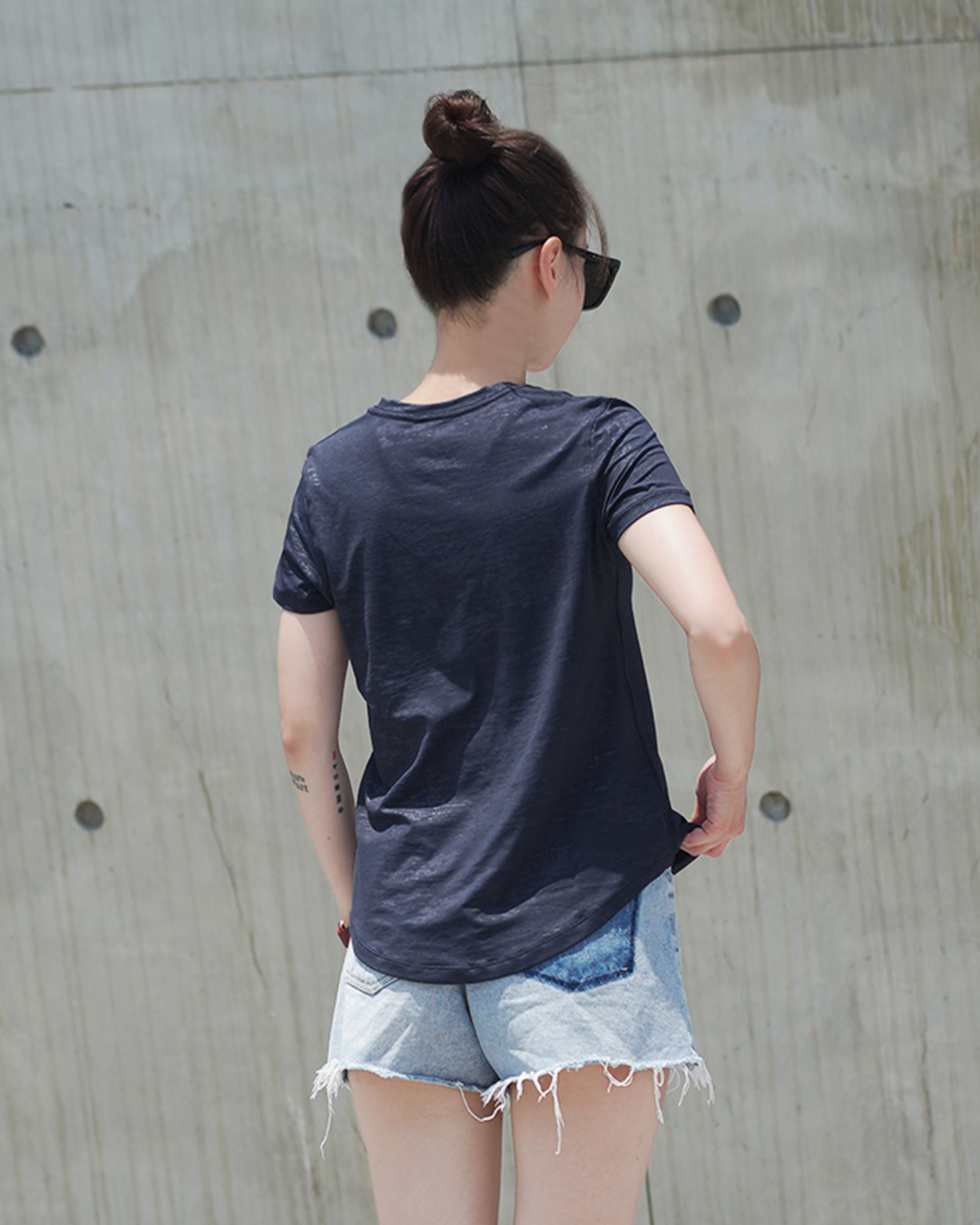 Cover Vneck 午夜藍 back