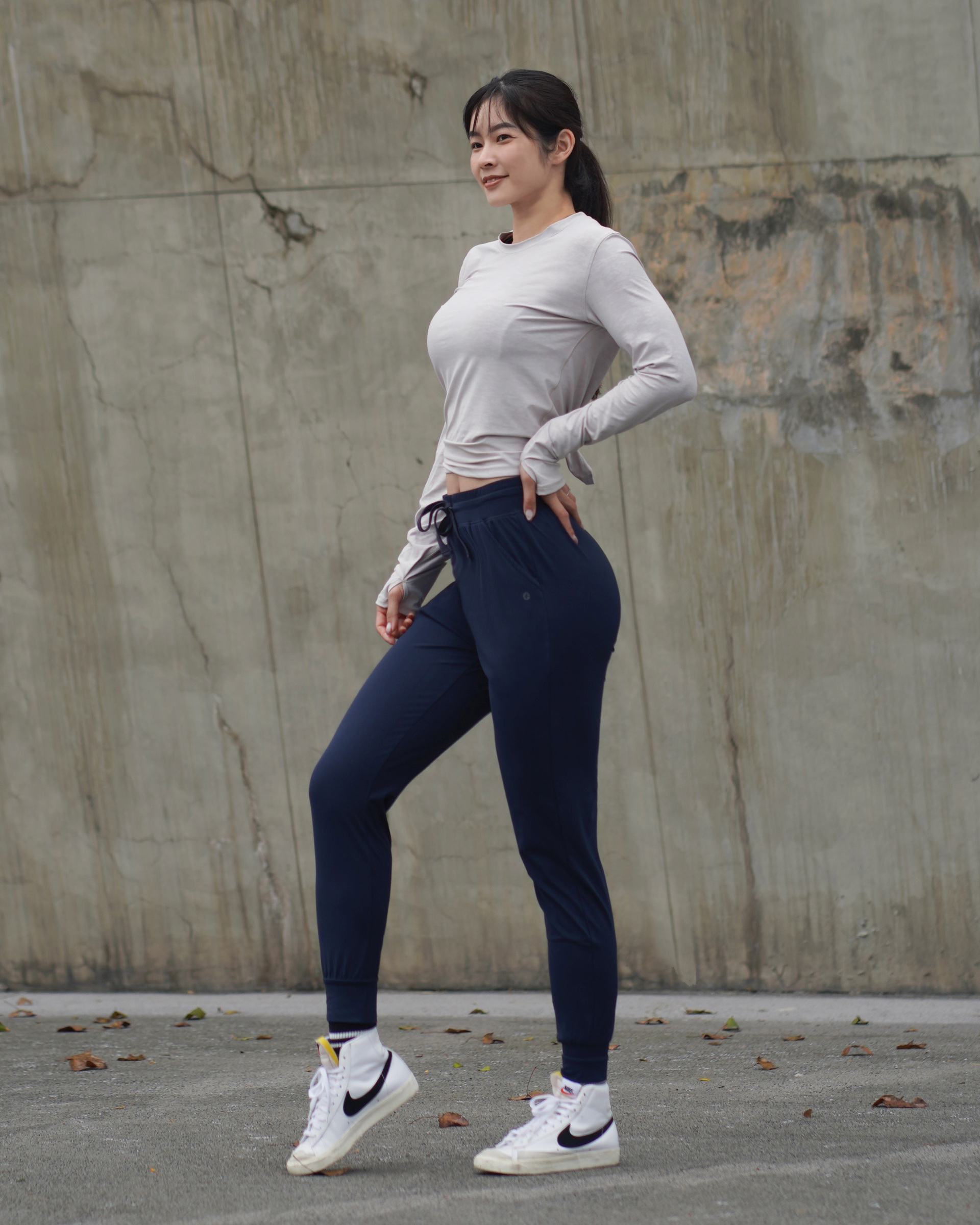 深藍Breeze Jogger + 象牙Luna綁 2