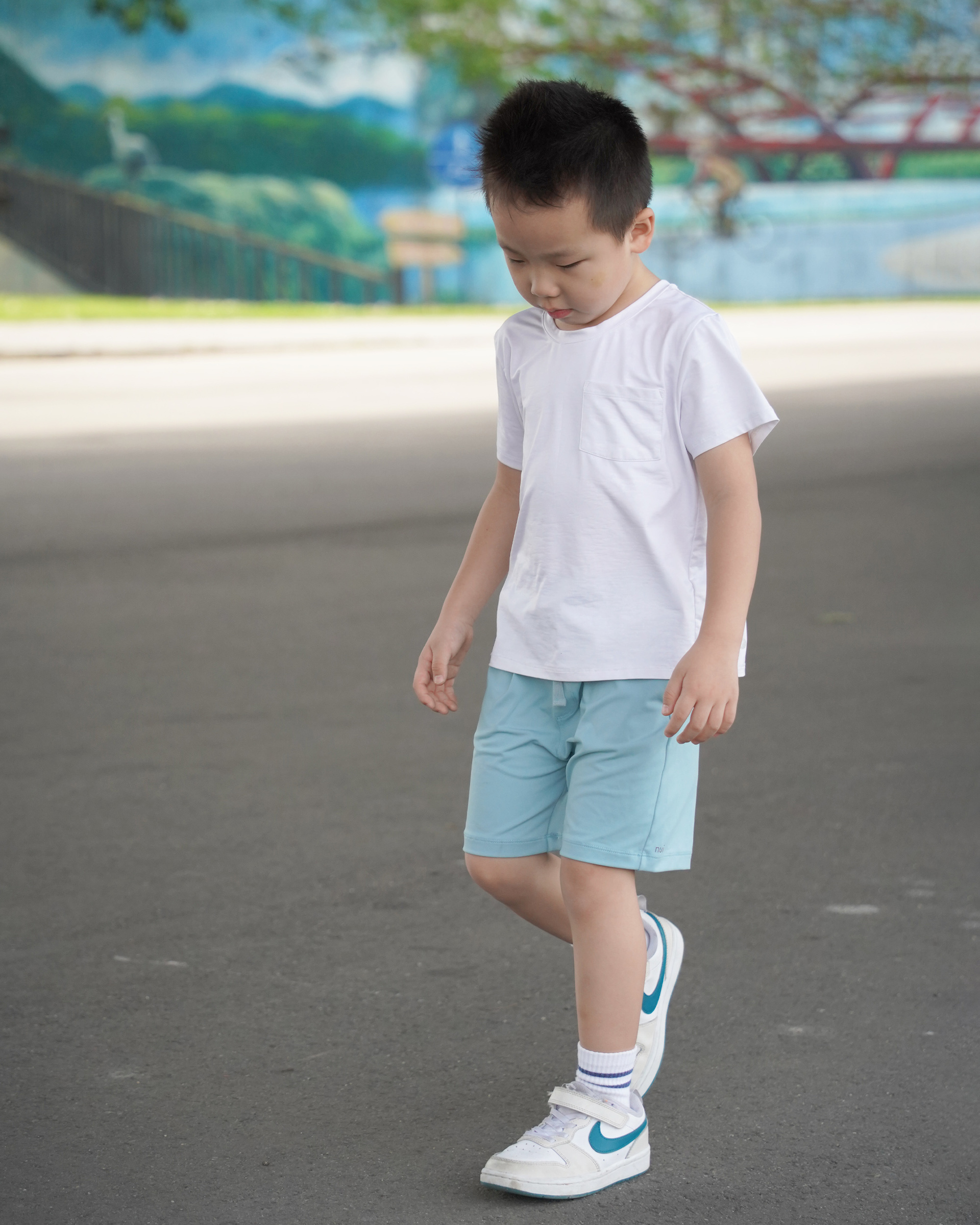 Kids 短褲 藍泡+白T 4