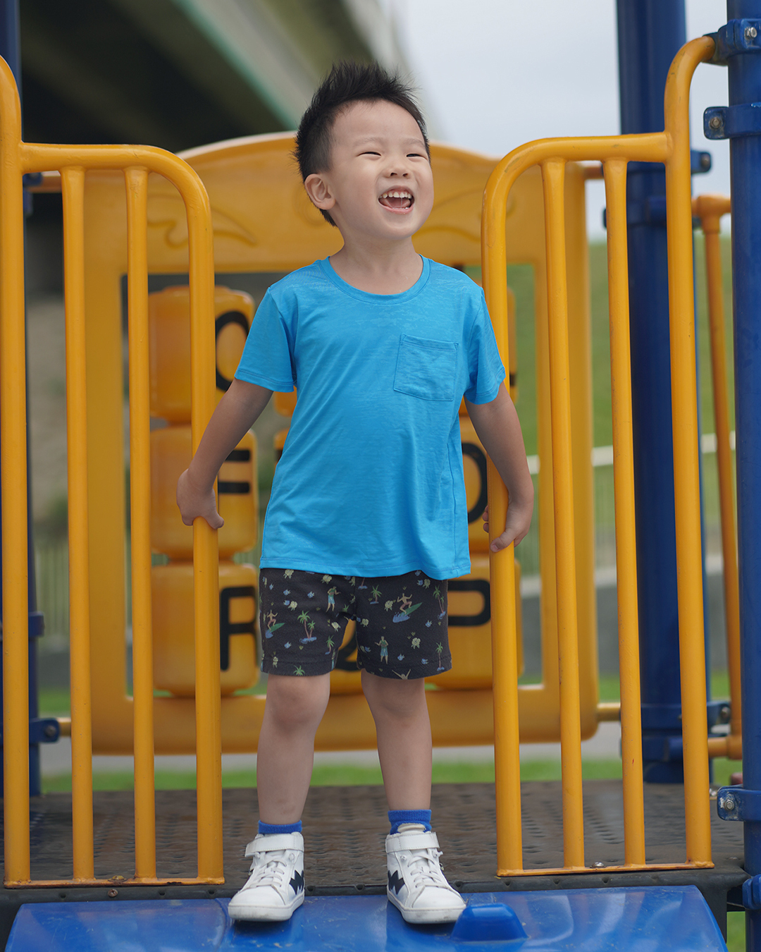Kids Tee 螢光藍4