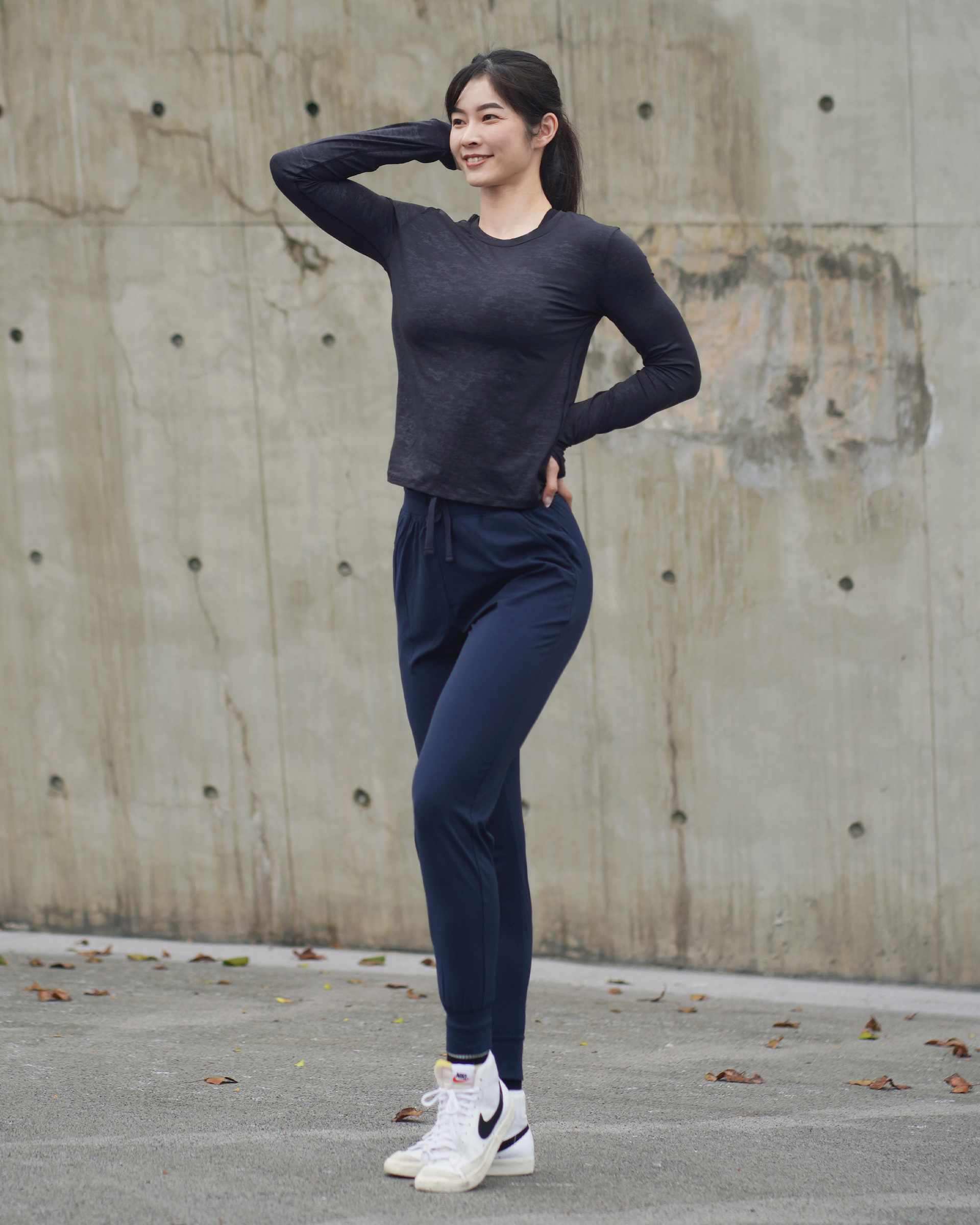 深藍Breeze Jogger + 黑Luna 3