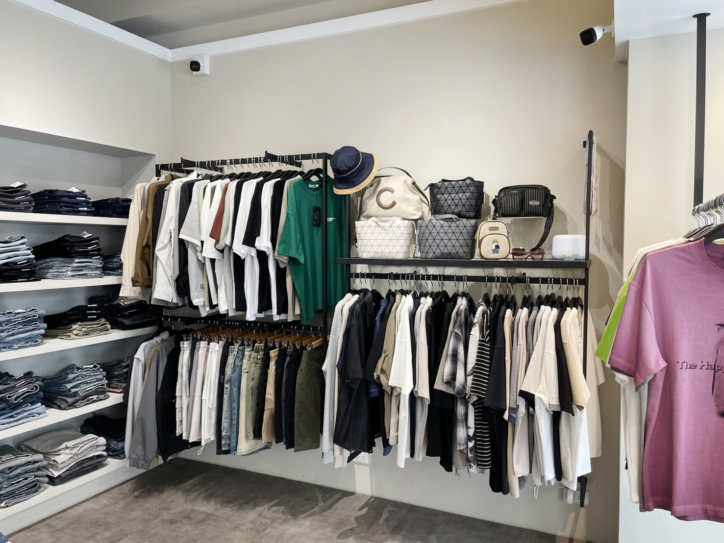 怡東店男裝豐富多元