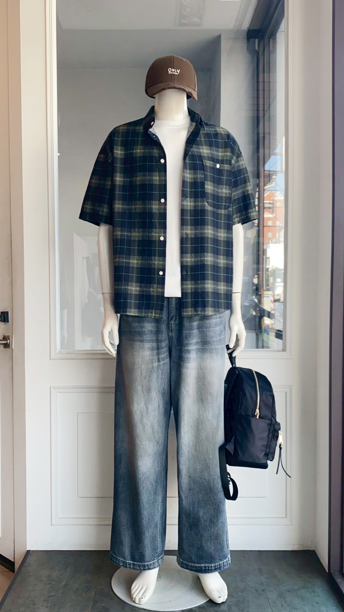 LINE_ALBUM_111.12.15 穿搭分享_221214_28