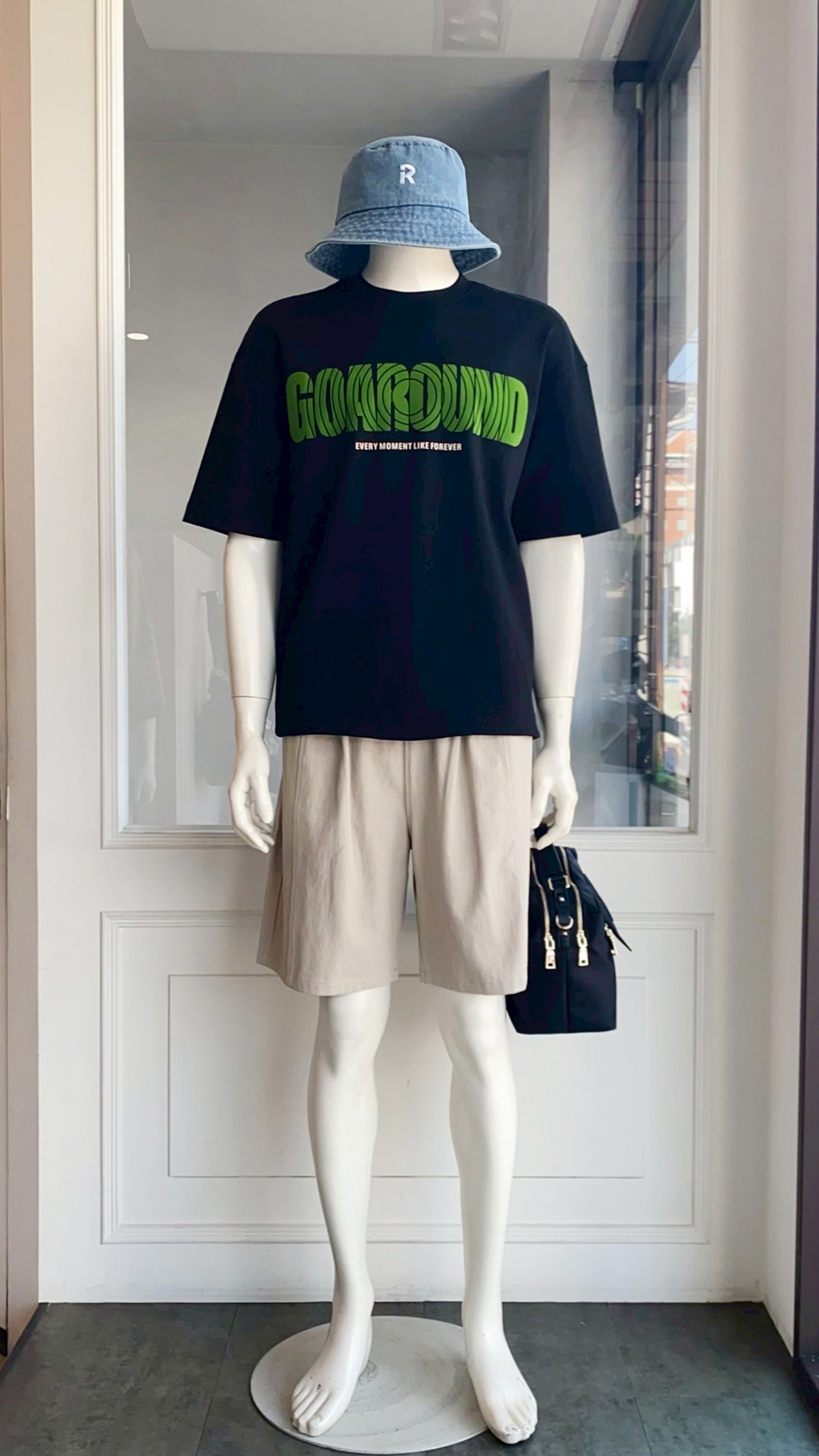 LINE_ALBUM_111.12.15 穿搭分享_221214_28