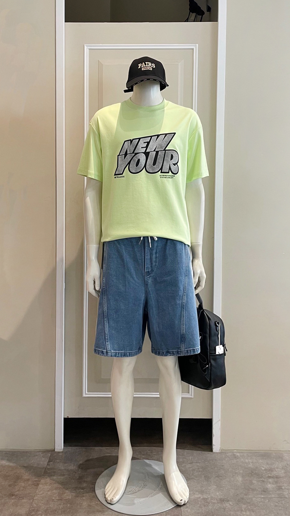 LINE_ALBUM_111.12.15 穿搭分享_221214_28