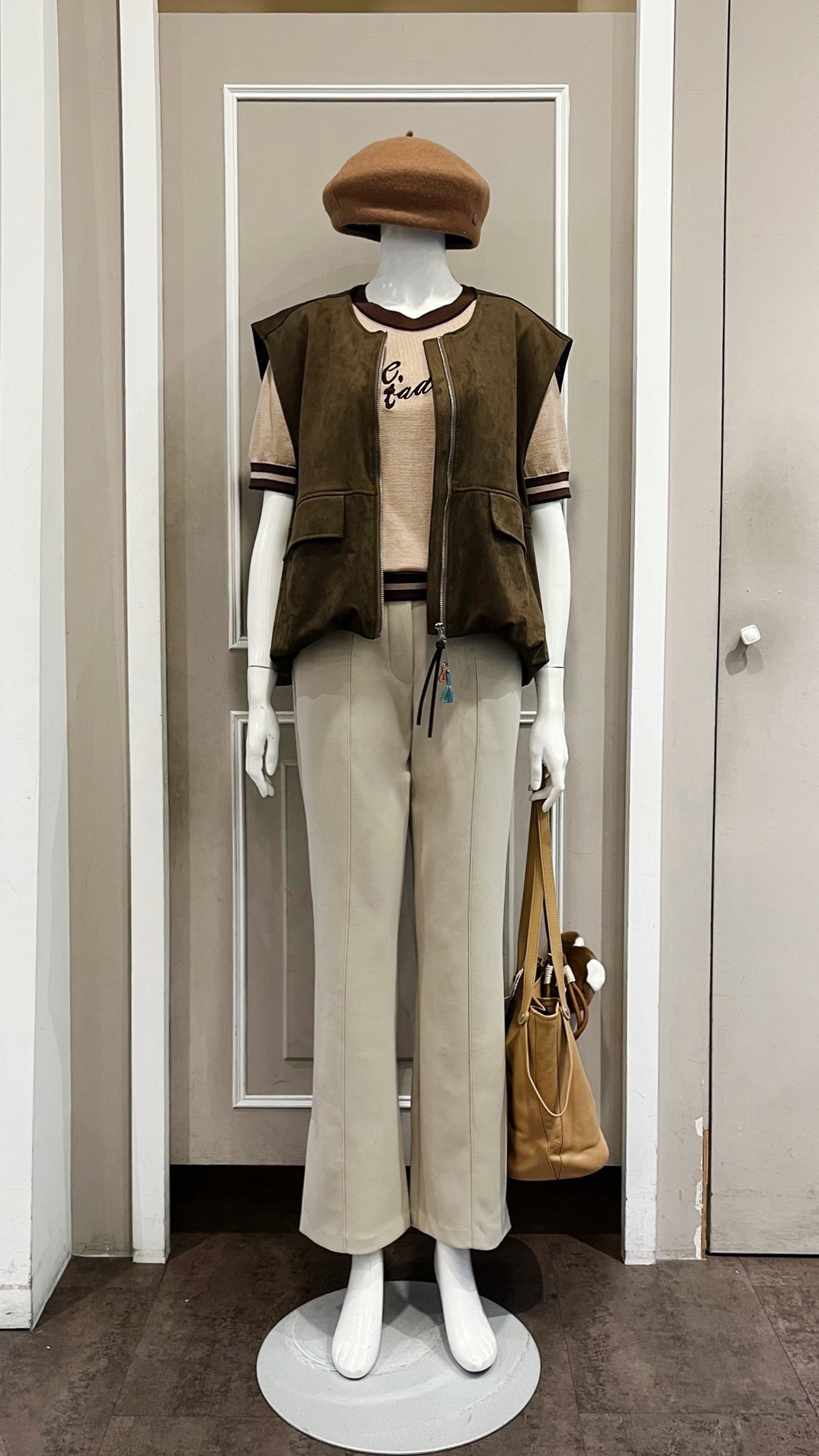 LINE_ALBUM_111.11.03 穿搭分享_221103_2