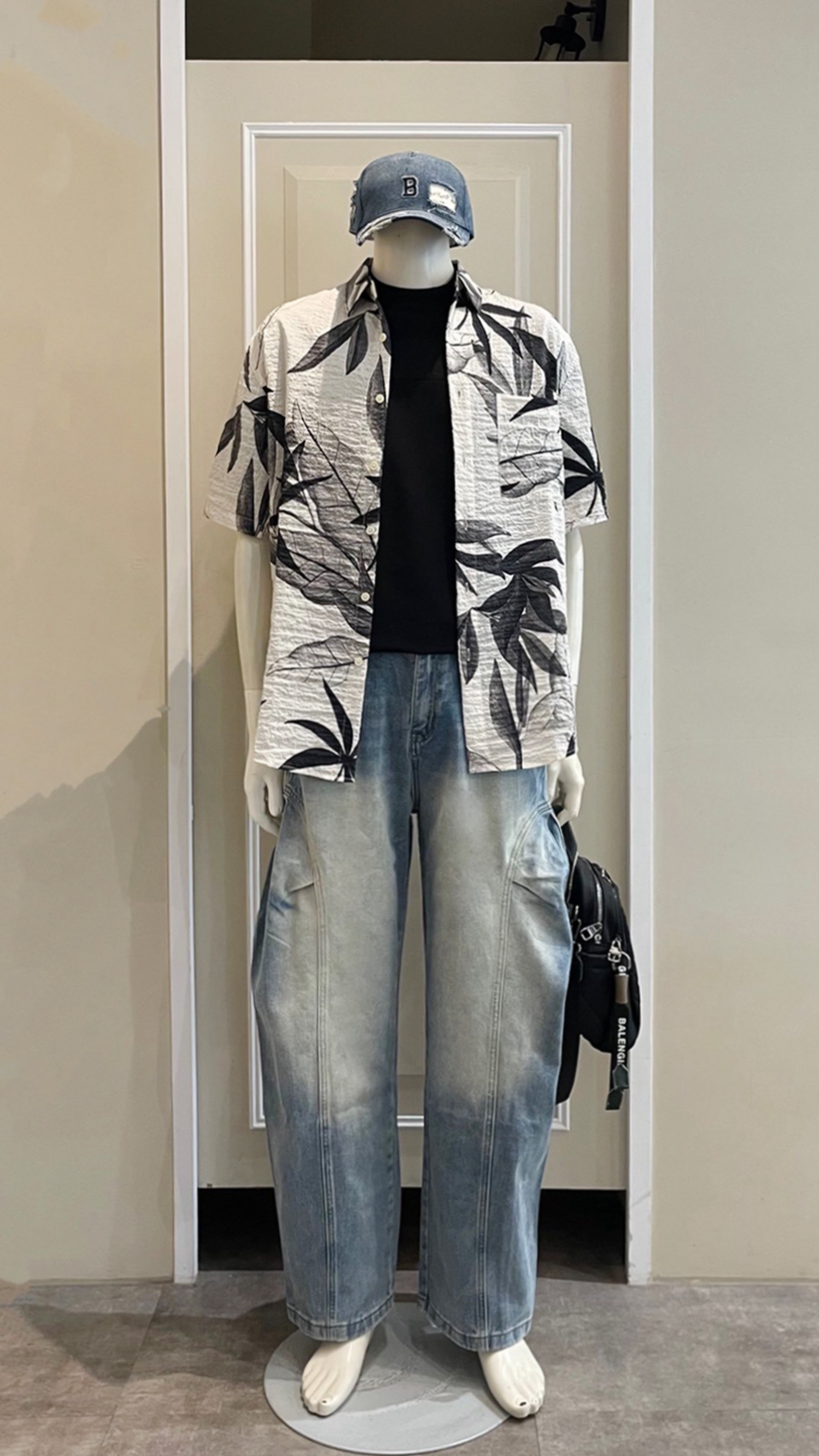 LINE_ALBUM_111.12.15 穿搭分享_221214_28