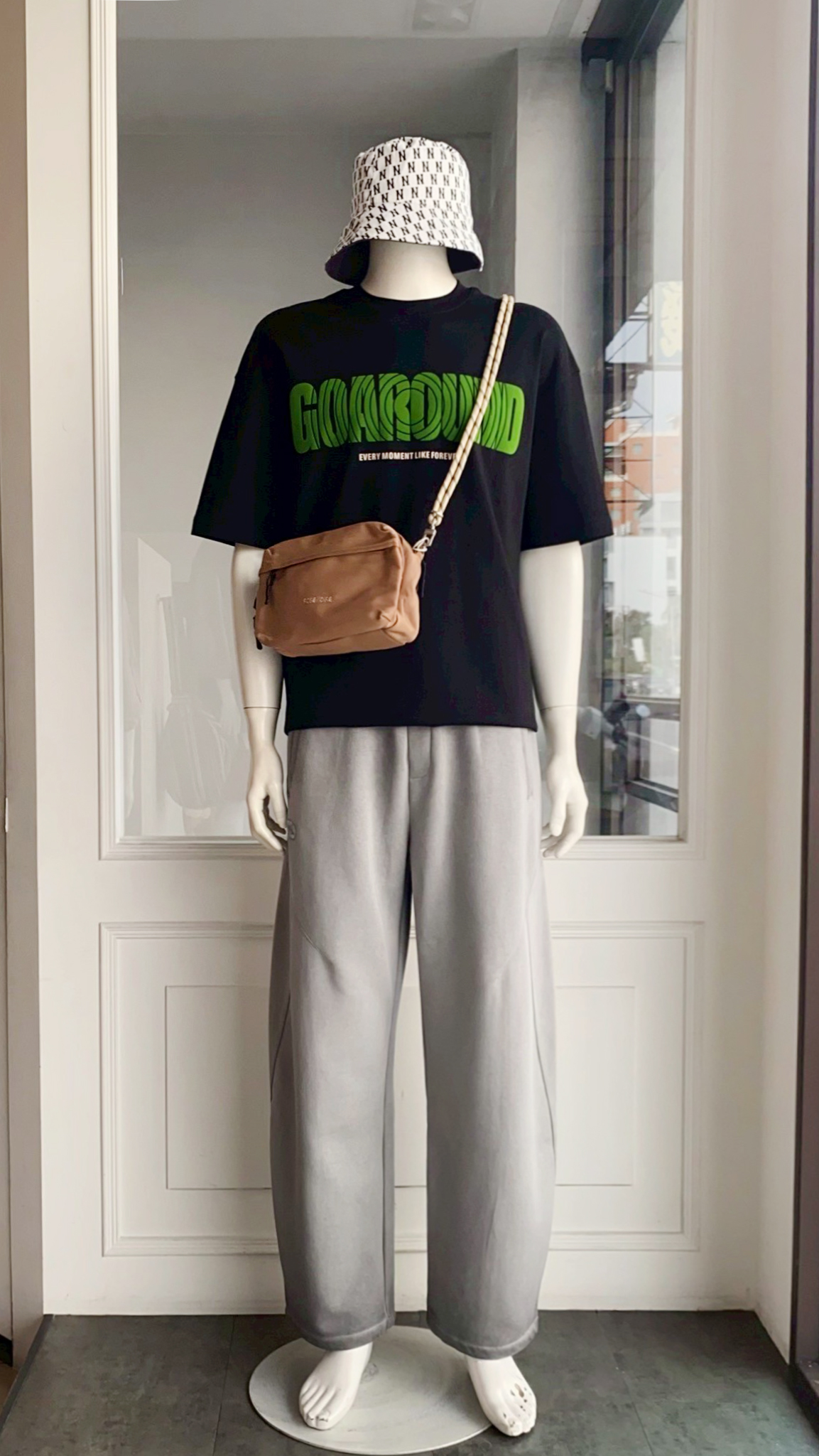 LINE_ALBUM_111.12.15 穿搭分享_221214_28