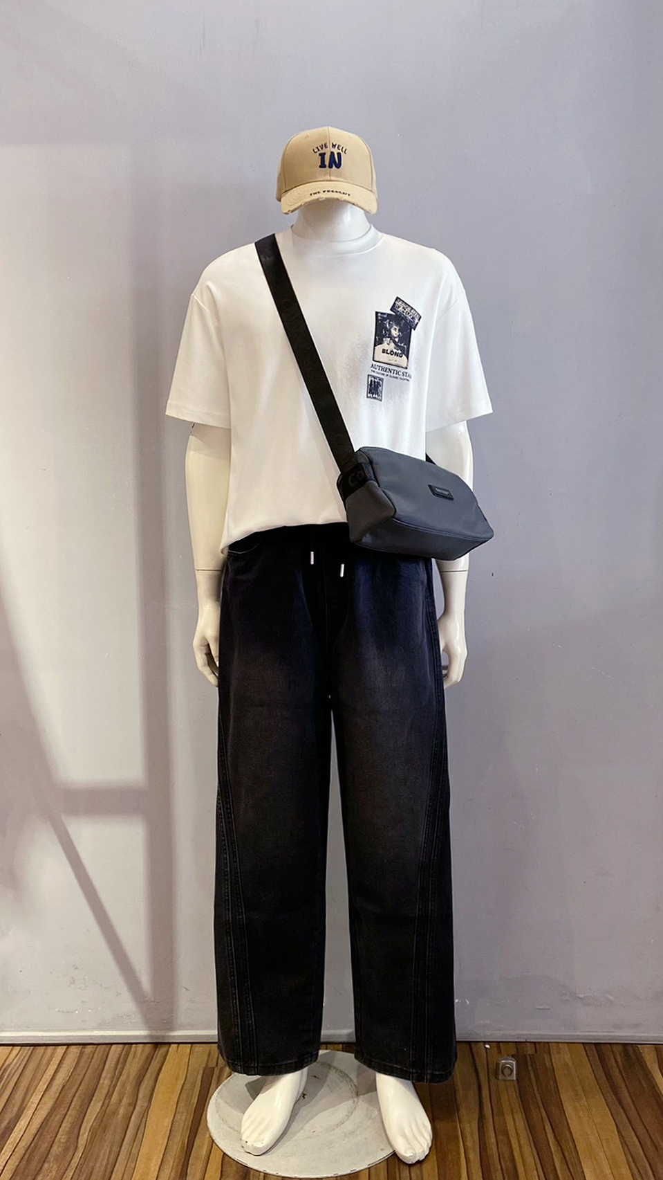 LINE_ALBUM_111.12.15 穿搭分享_221214_28