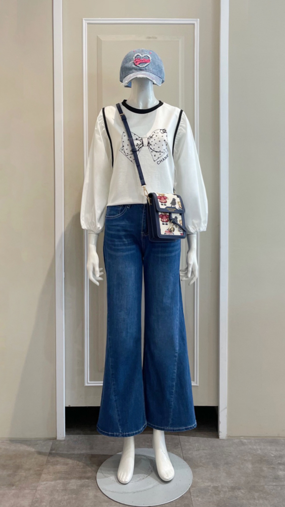 LINE_ALBUM_111.11.03 穿搭分享_221103_2