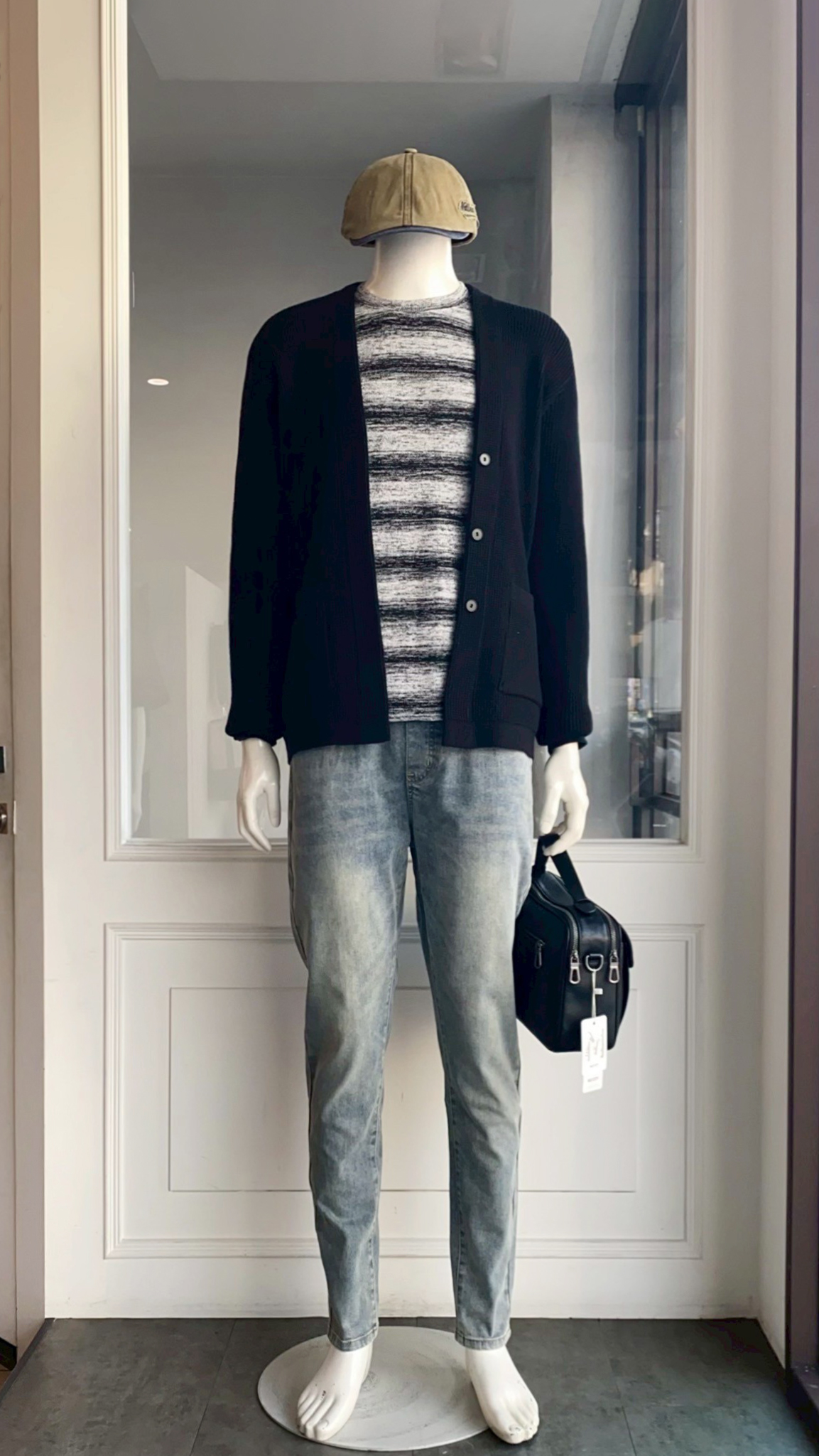 LINE_ALBUM_111.12.15 穿搭分享_221214_28