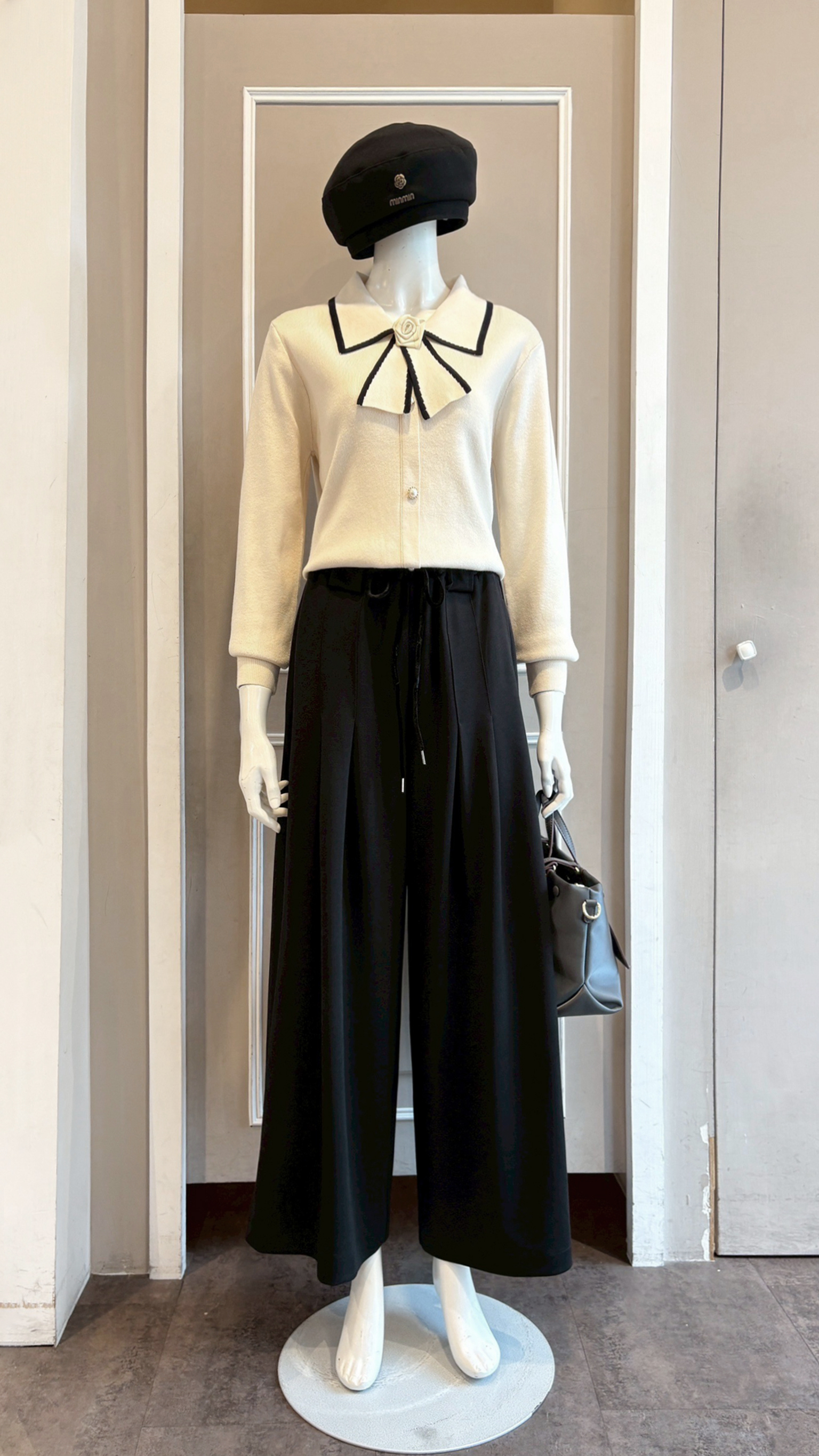 LINE_ALBUM_111.11.03 穿搭分享_221103_2