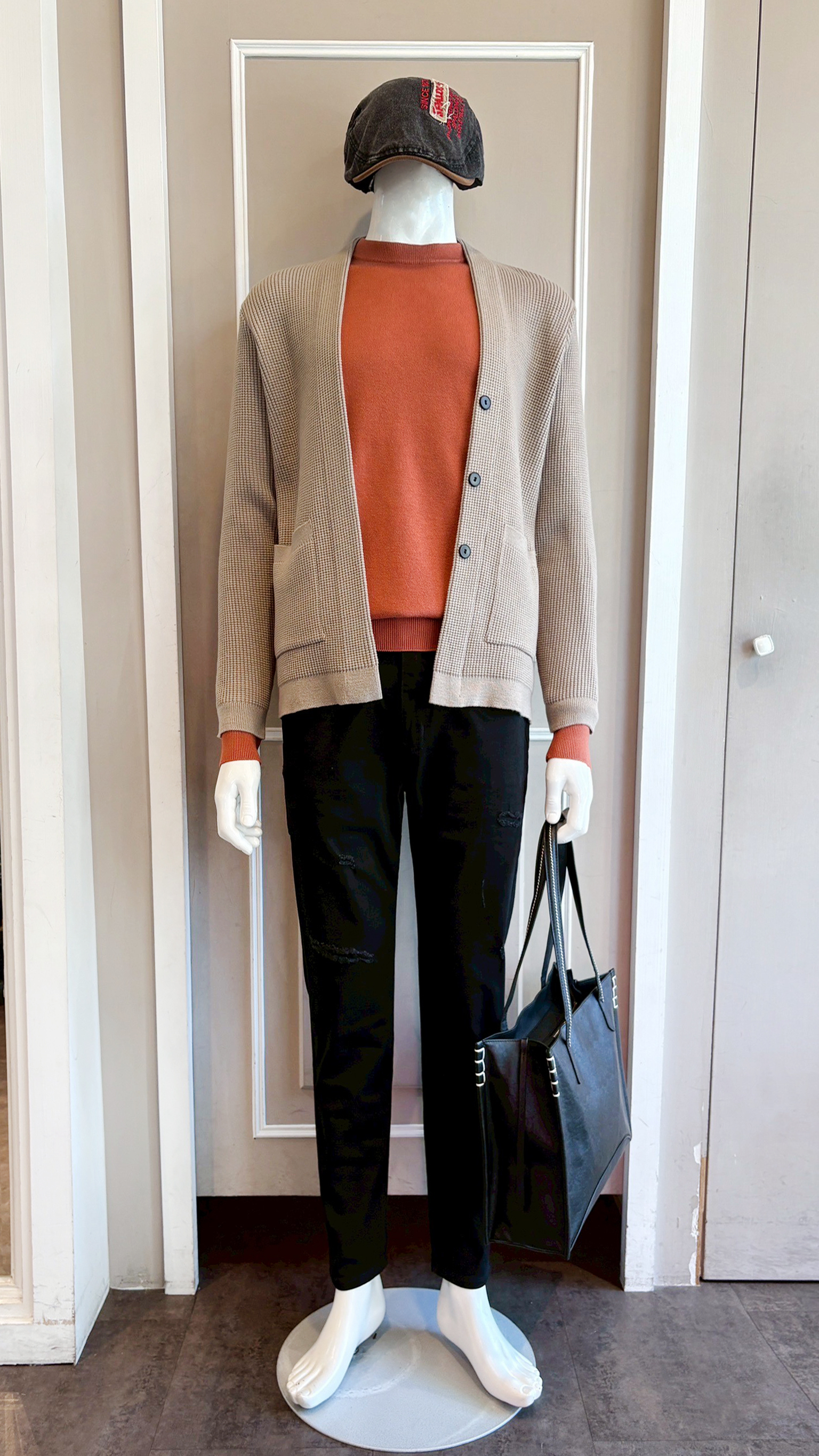 LINE_ALBUM_111.12.15 穿搭分享_221214_28