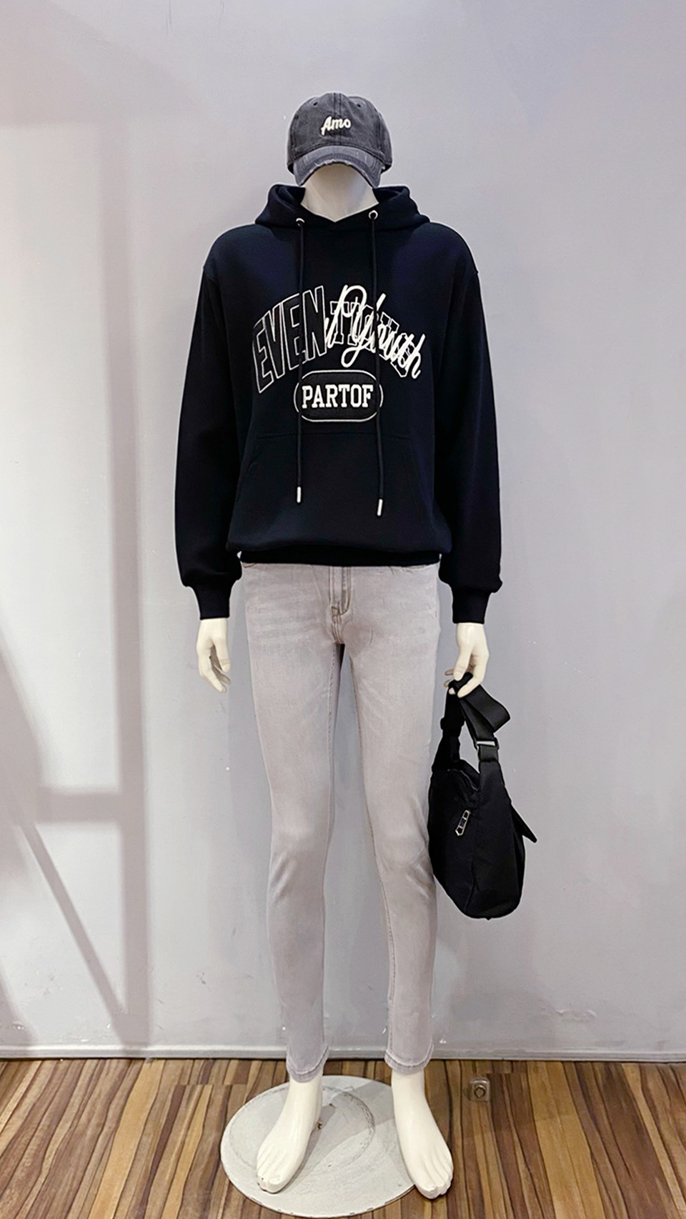 LINE_ALBUM_111.12.15 穿搭分享_221214_28