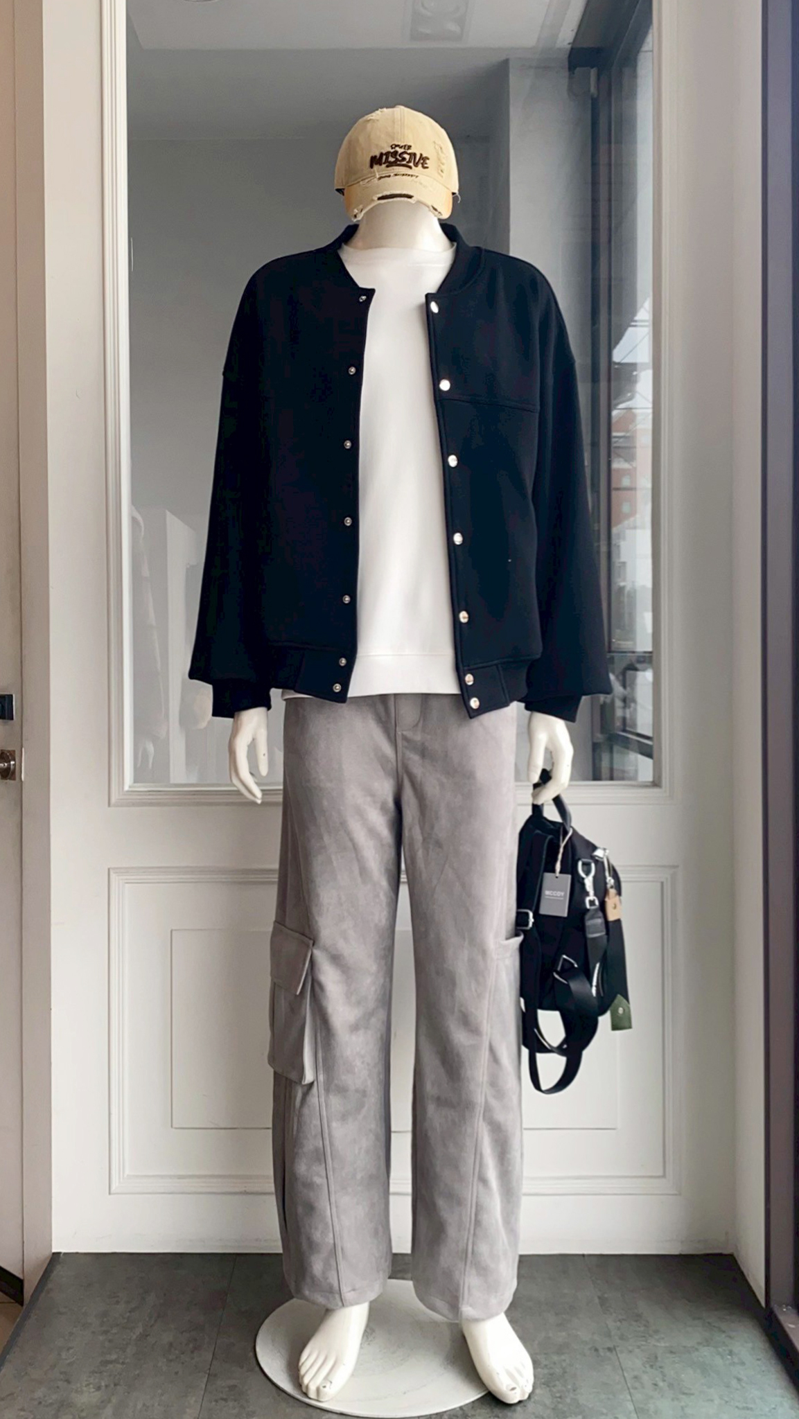 LINE_ALBUM_111.12.15 穿搭分享_221214_28