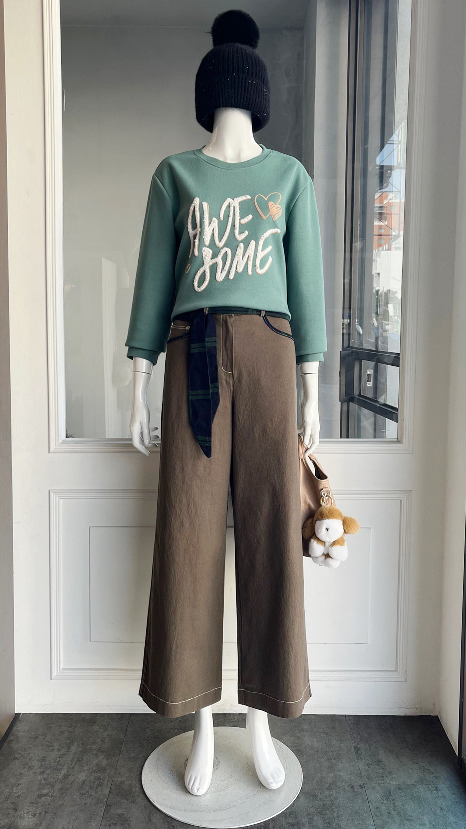 LINE_ALBUM_111.11.03 穿搭分享_221103_2