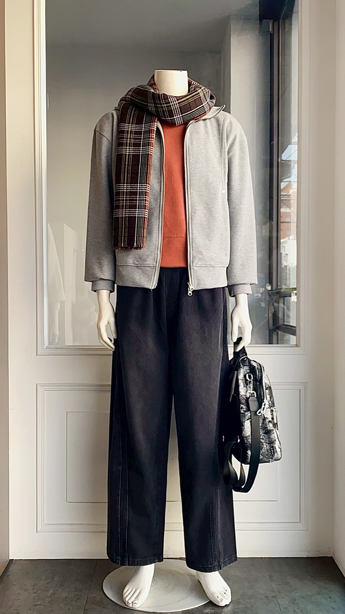 LINE_ALBUM_111.12.15 穿搭分享_221214_28