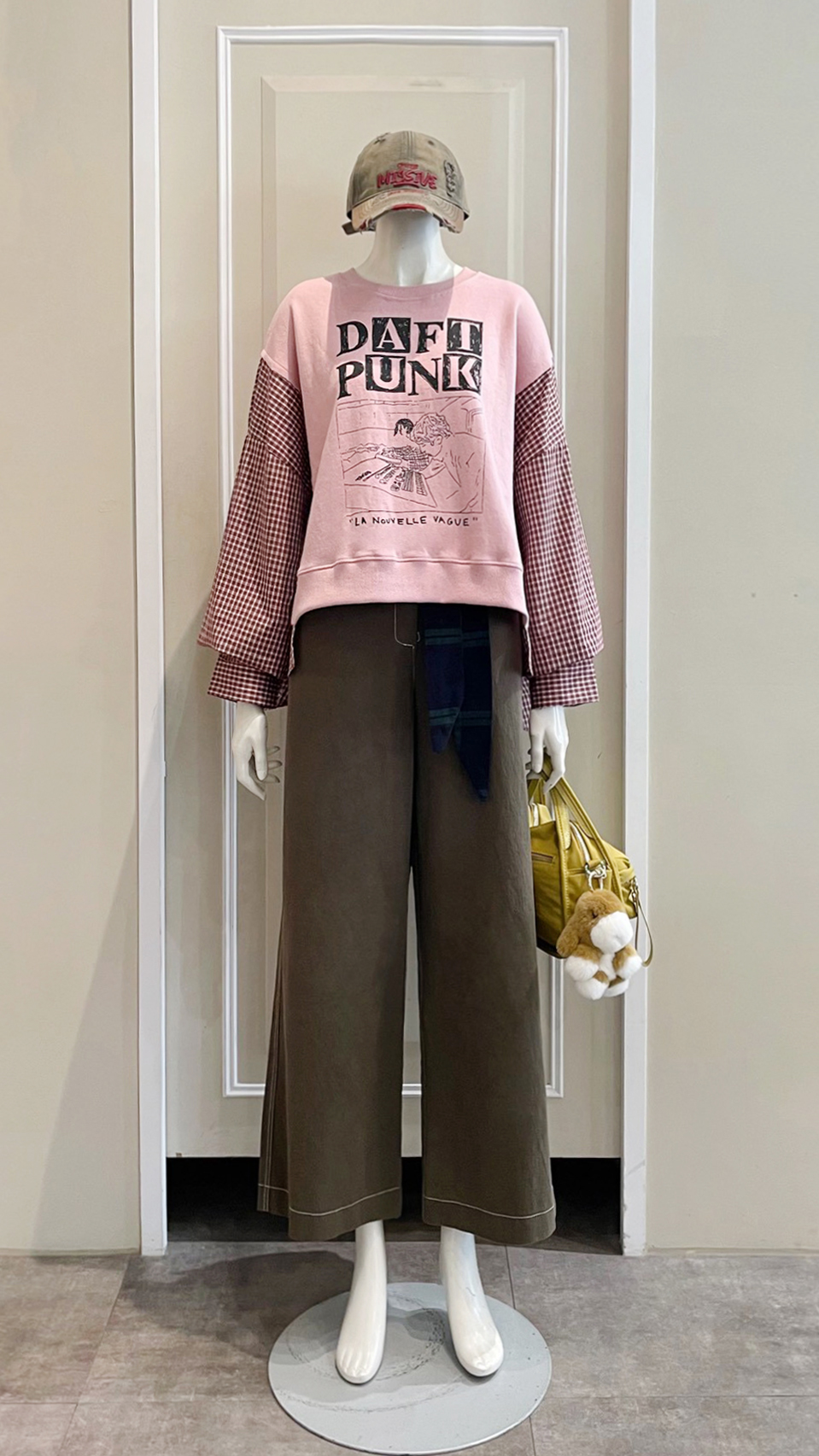 LINE_ALBUM_111.11.03 穿搭分享_221103_2