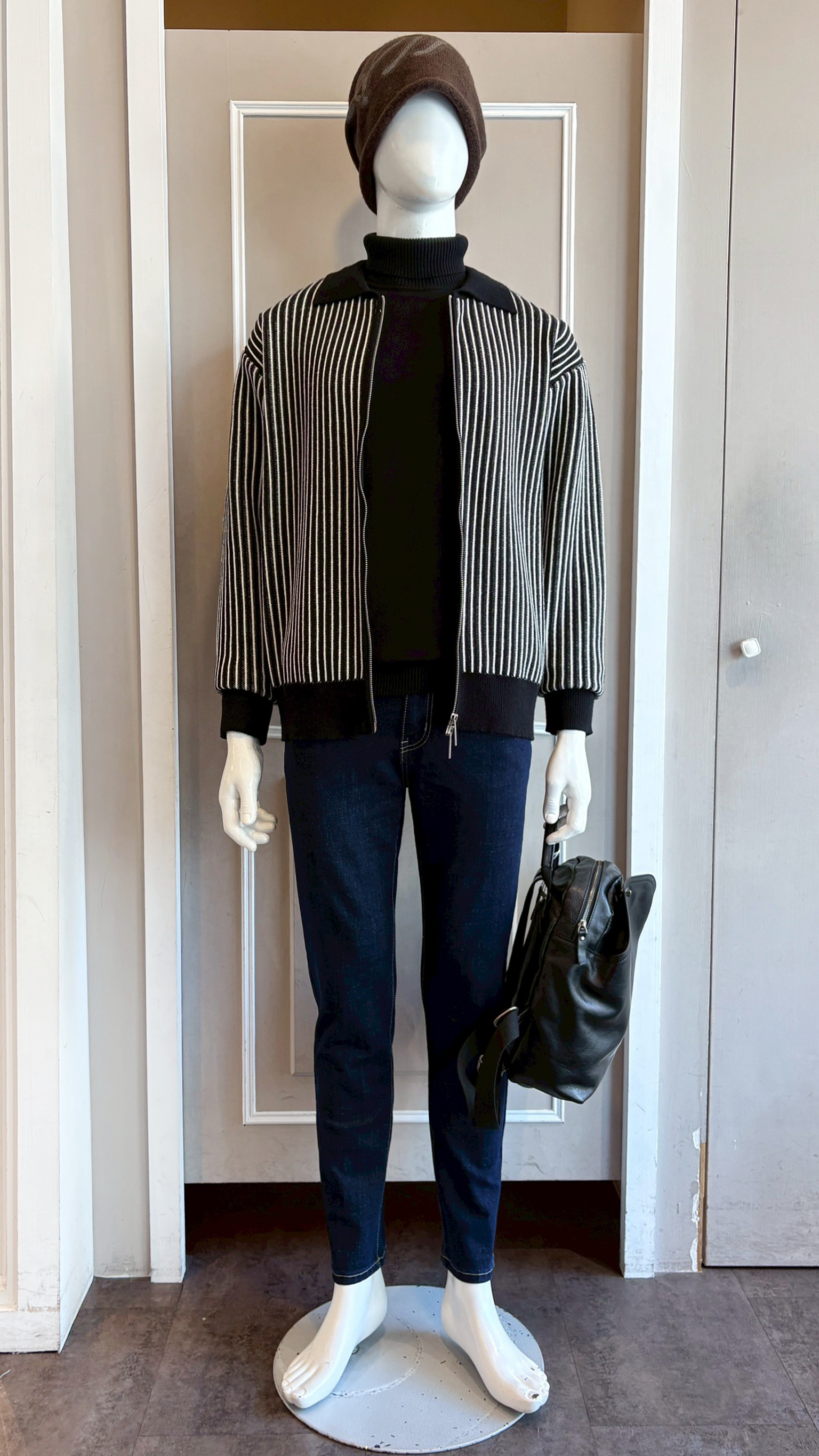 LINE_ALBUM_111.12.15 穿搭分享_221214_28