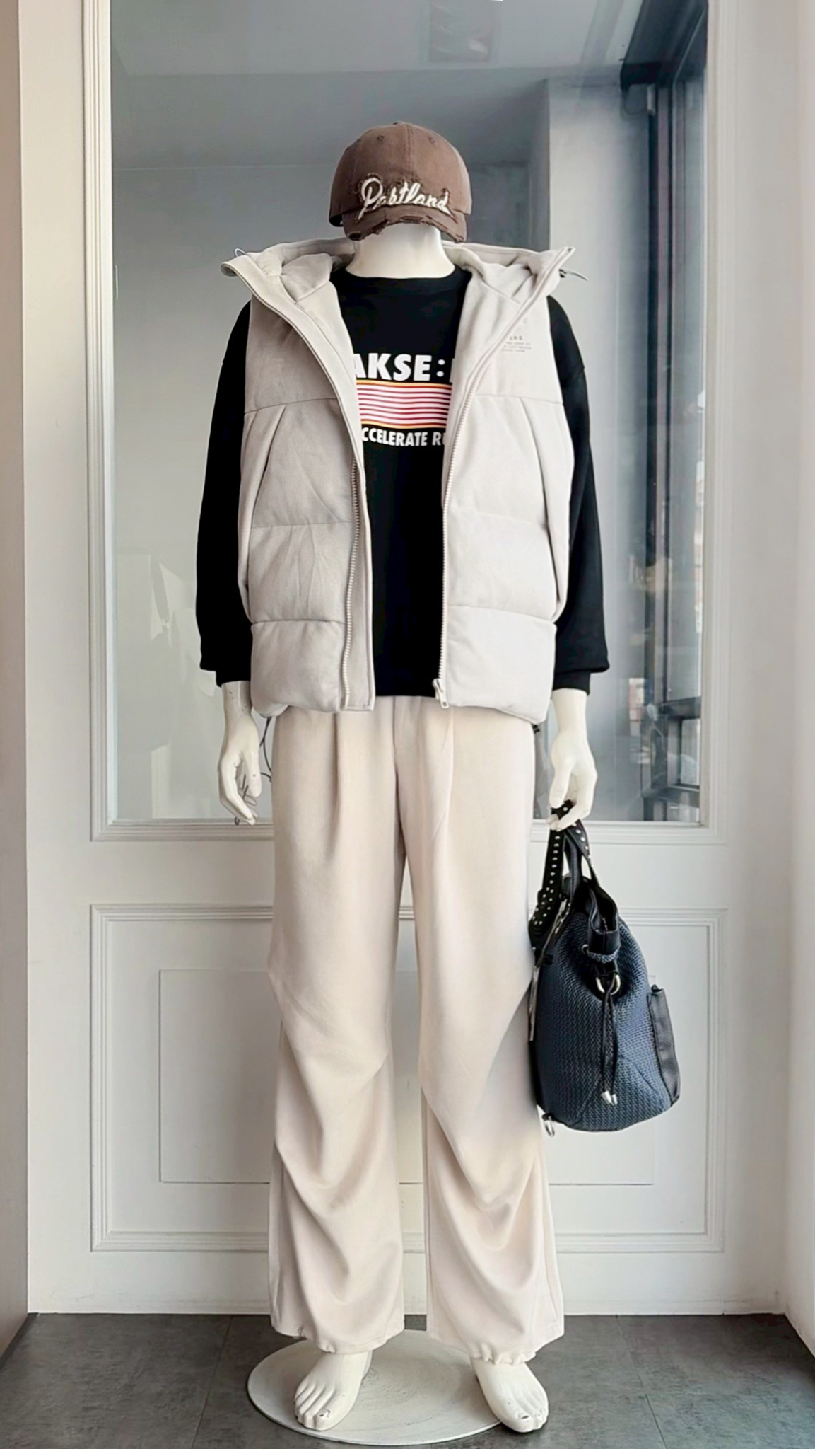 LINE_ALBUM_111.12.15 穿搭分享_221214_28