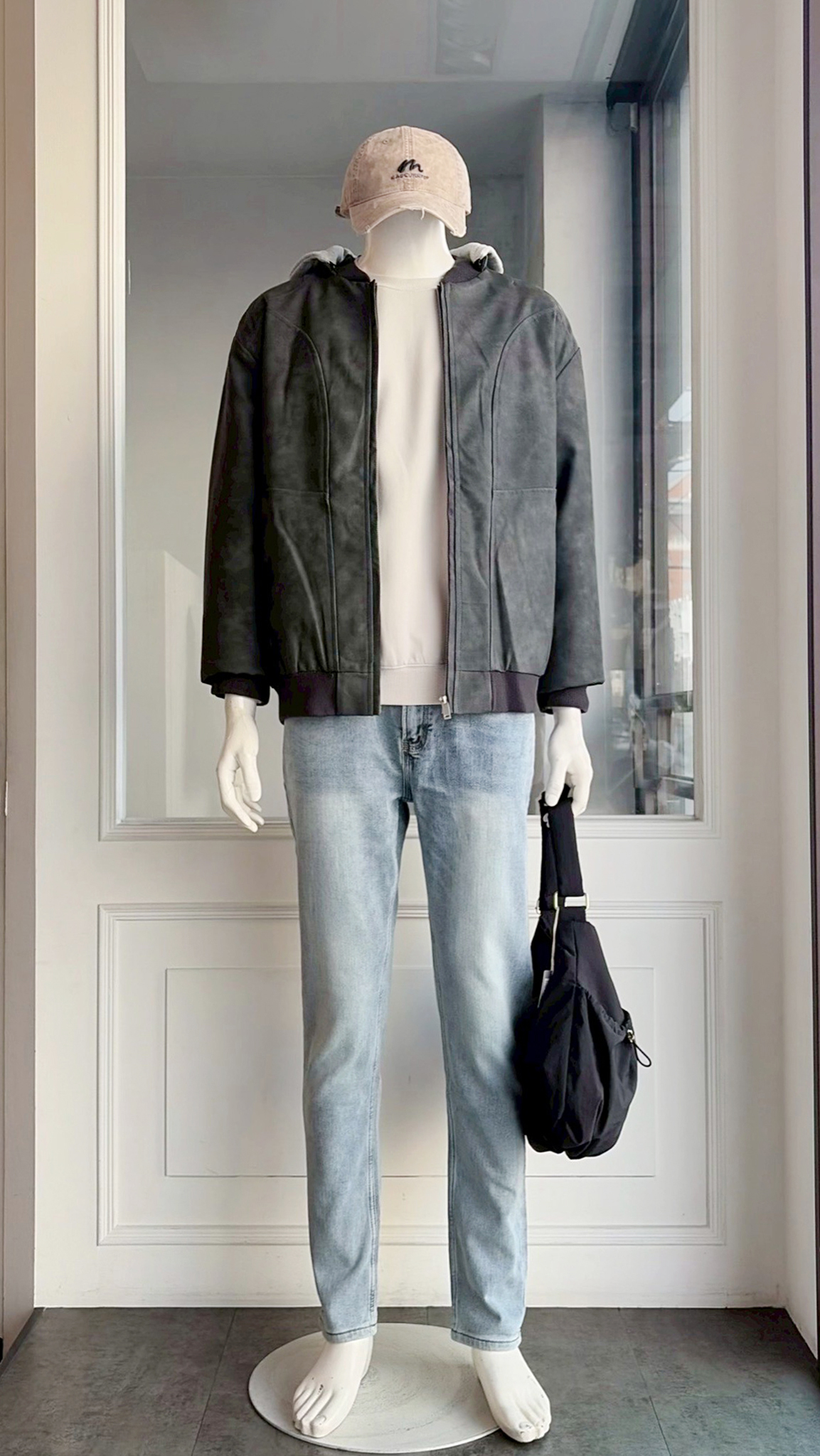 LINE_ALBUM_111.12.15 穿搭分享_221214_28