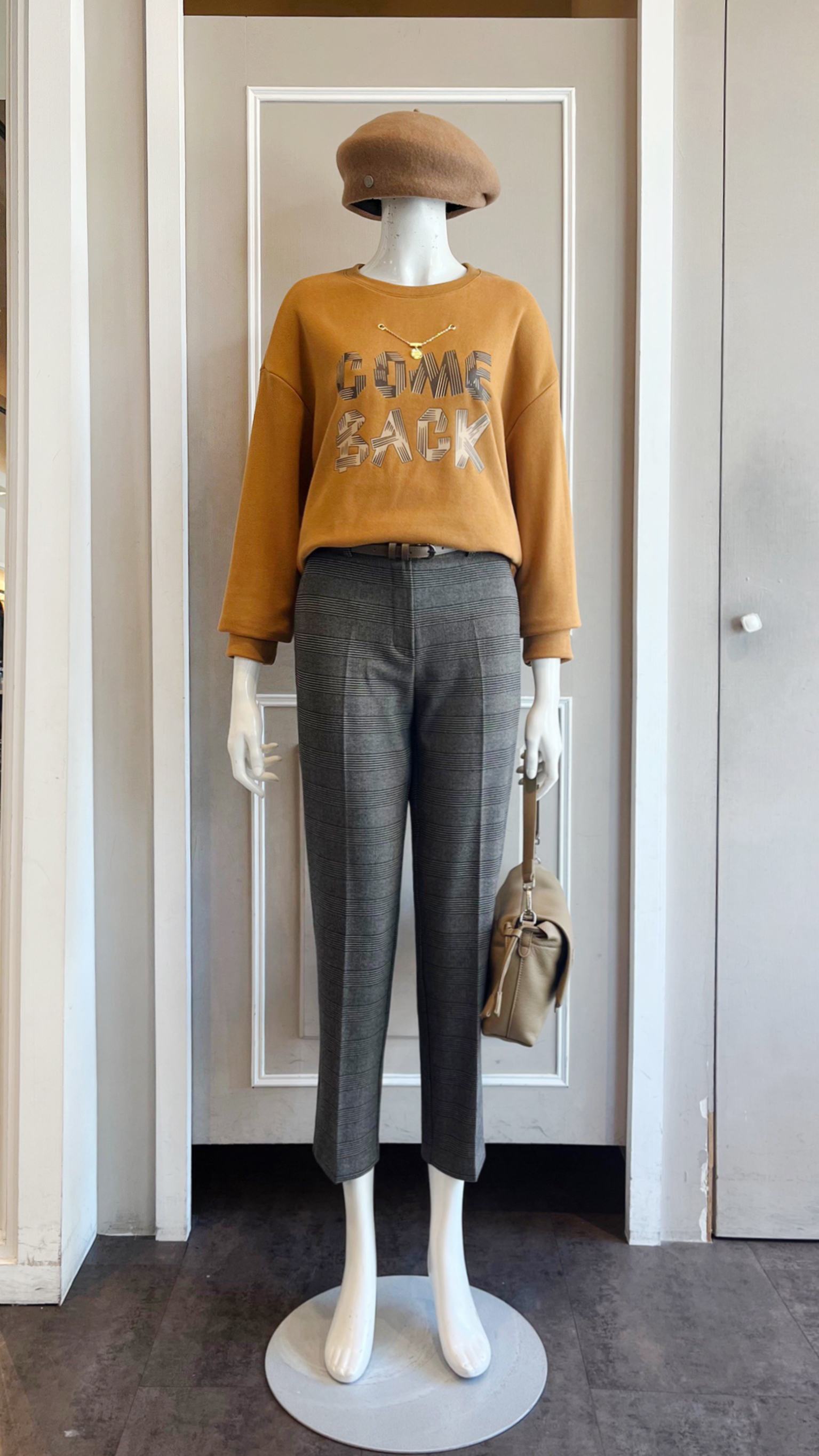 LINE_ALBUM_111.11.03 穿搭分享_221103_2