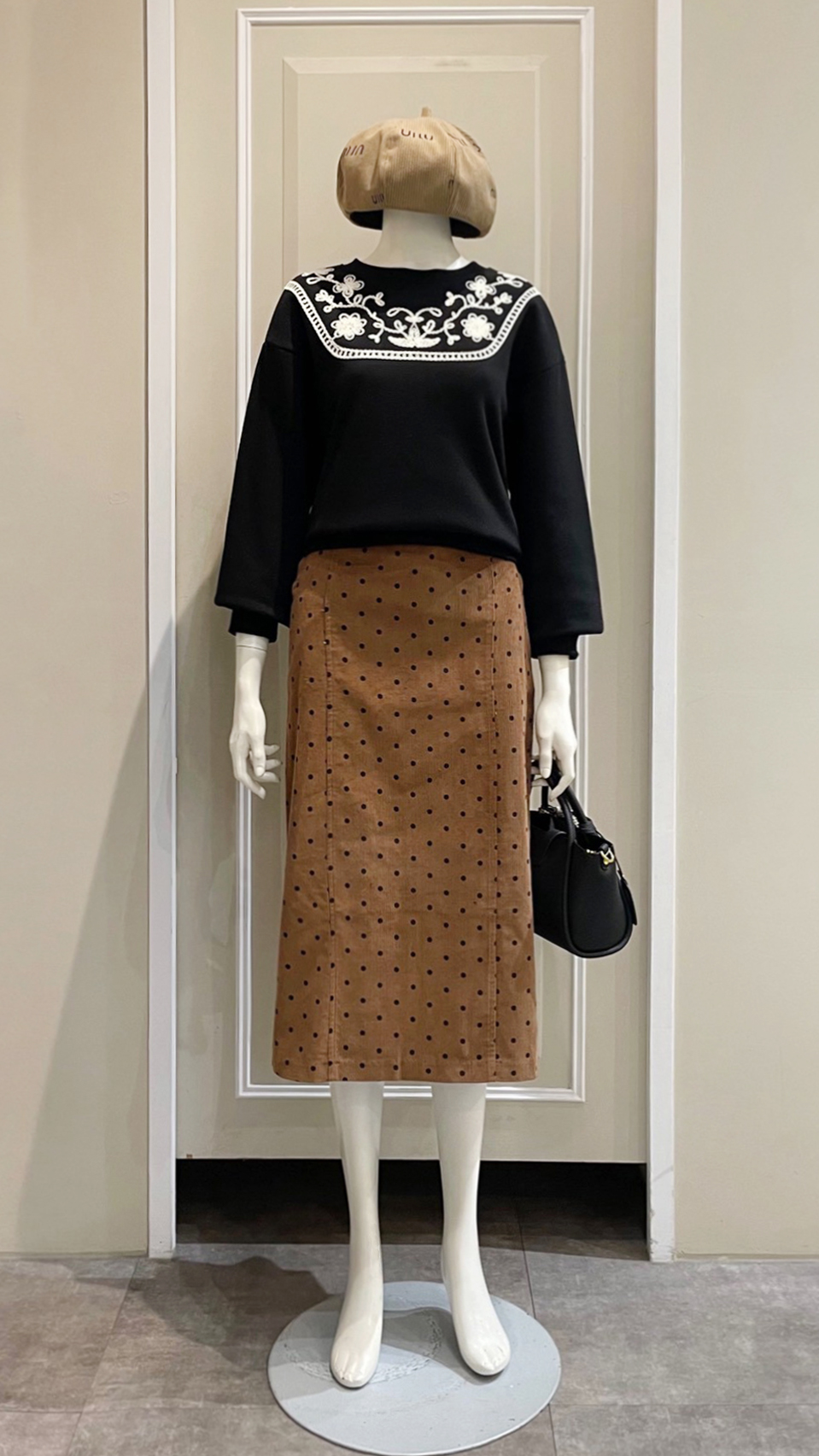 LINE_ALBUM_111.11.03 穿搭分享_221103_2