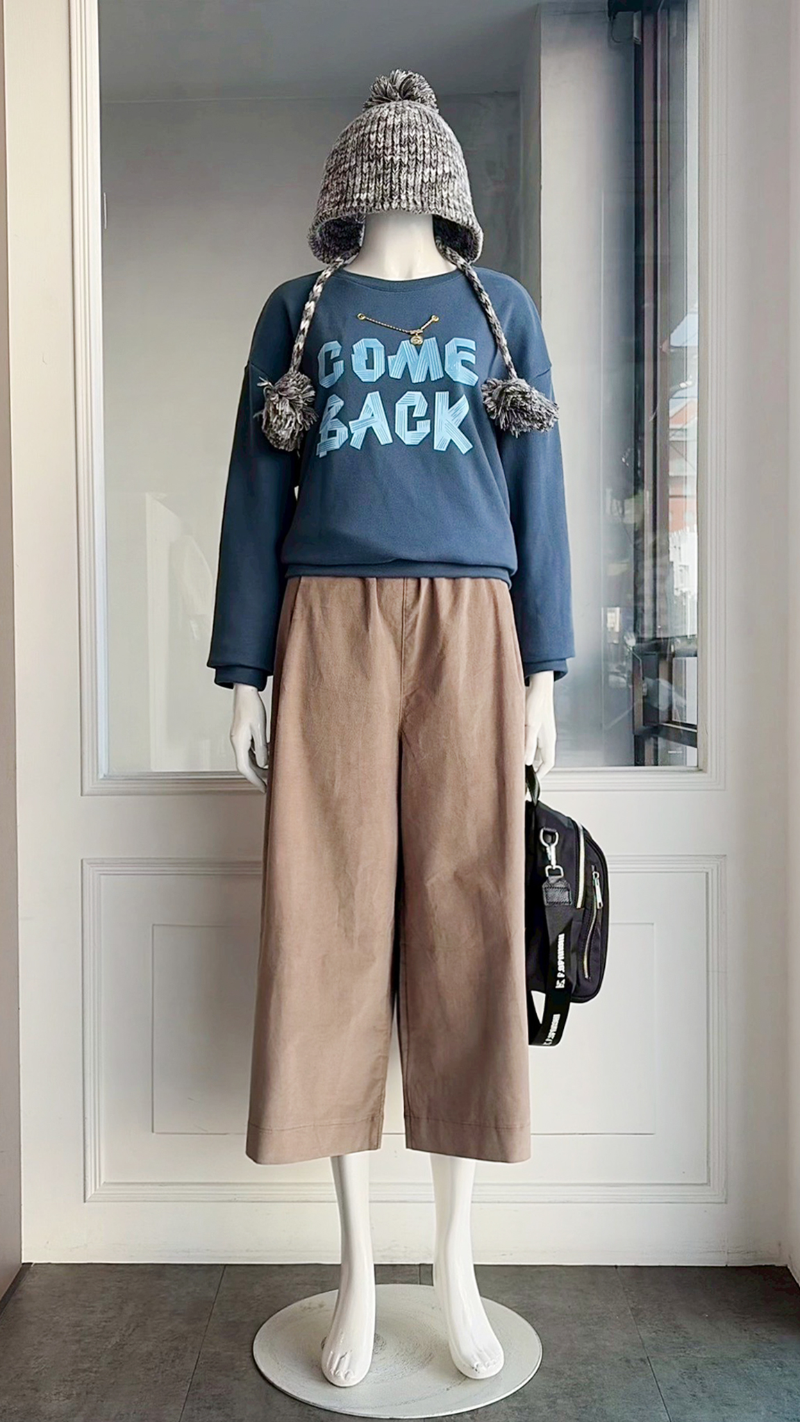 LINE_ALBUM_111.11.03 穿搭分享_221103_2