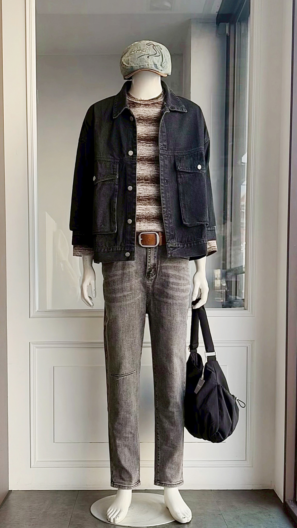 LINE_ALBUM_111.12.15 穿搭分享_221214_28