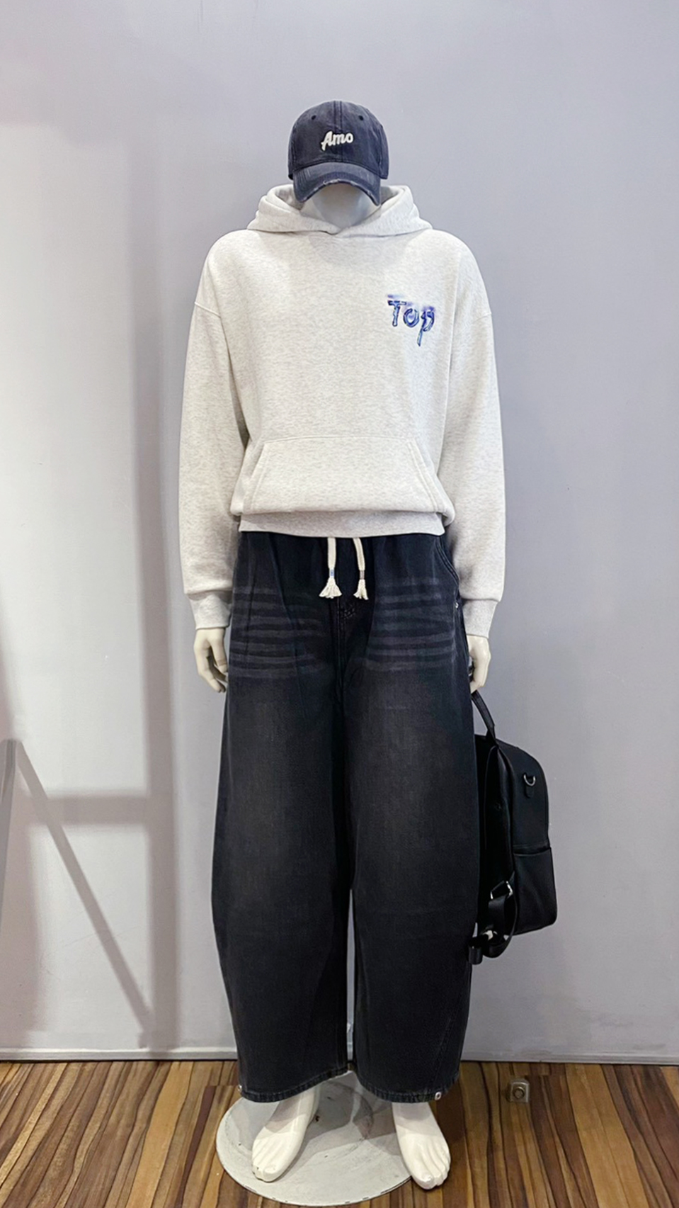 LINE_ALBUM_111.12.15 穿搭分享_221214_28