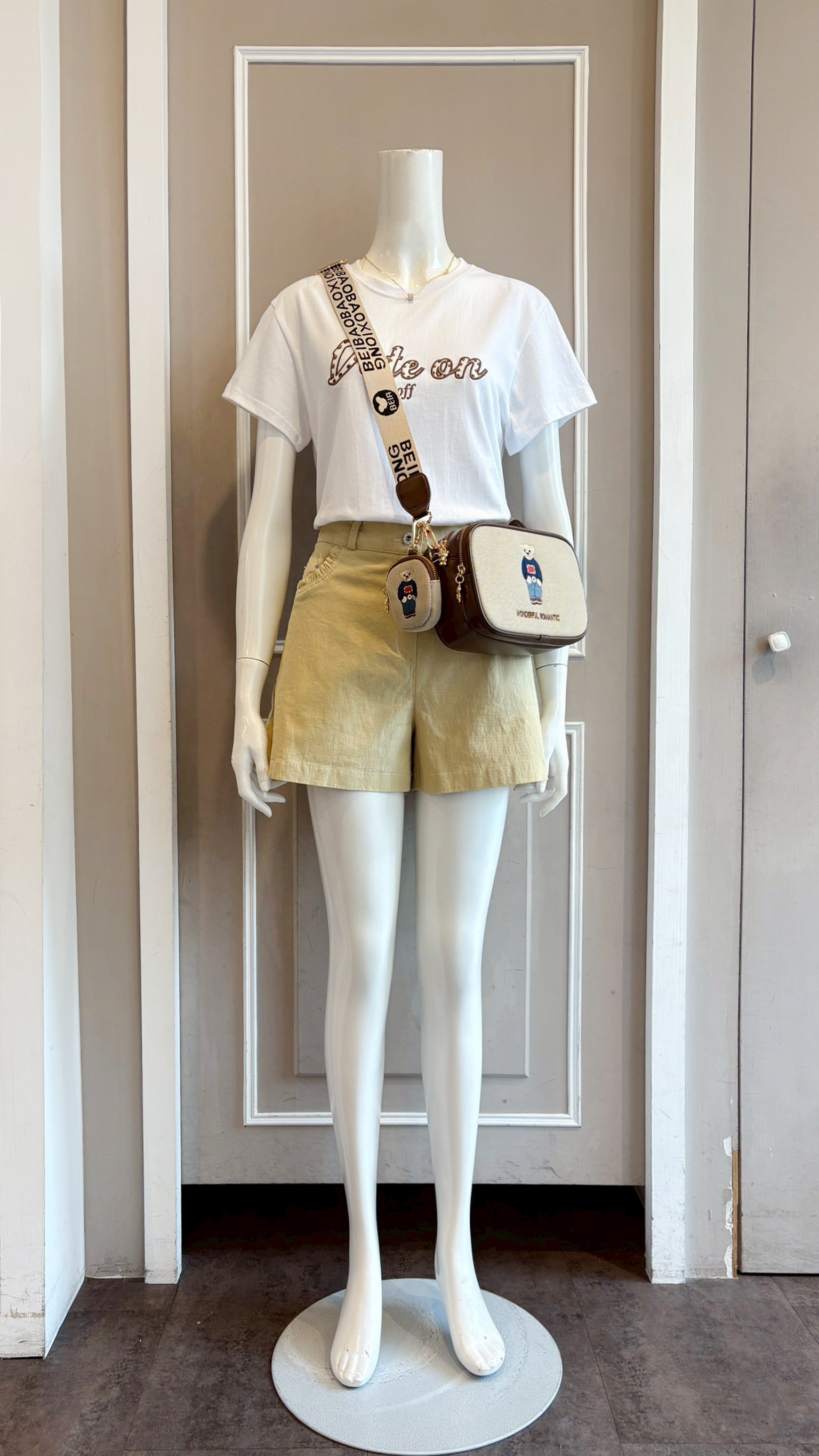 LINE_ALBUM_111.11.03 穿搭分享_221103_2