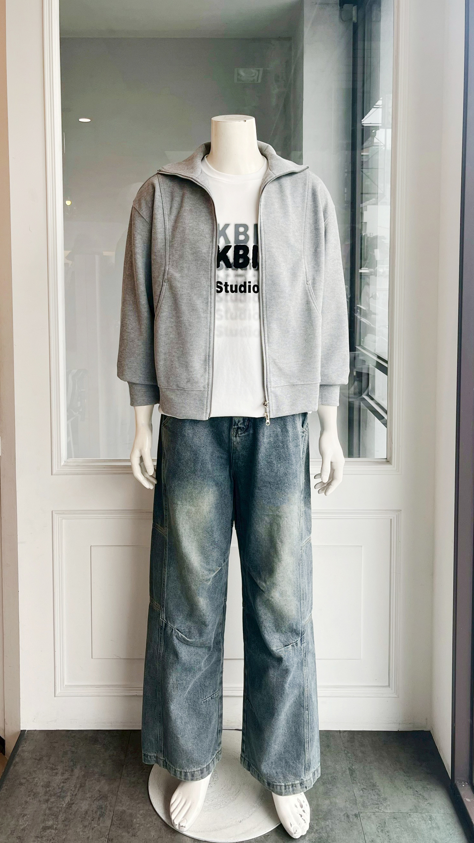 LINE_ALBUM_111.12.15 穿搭分享_221214_28