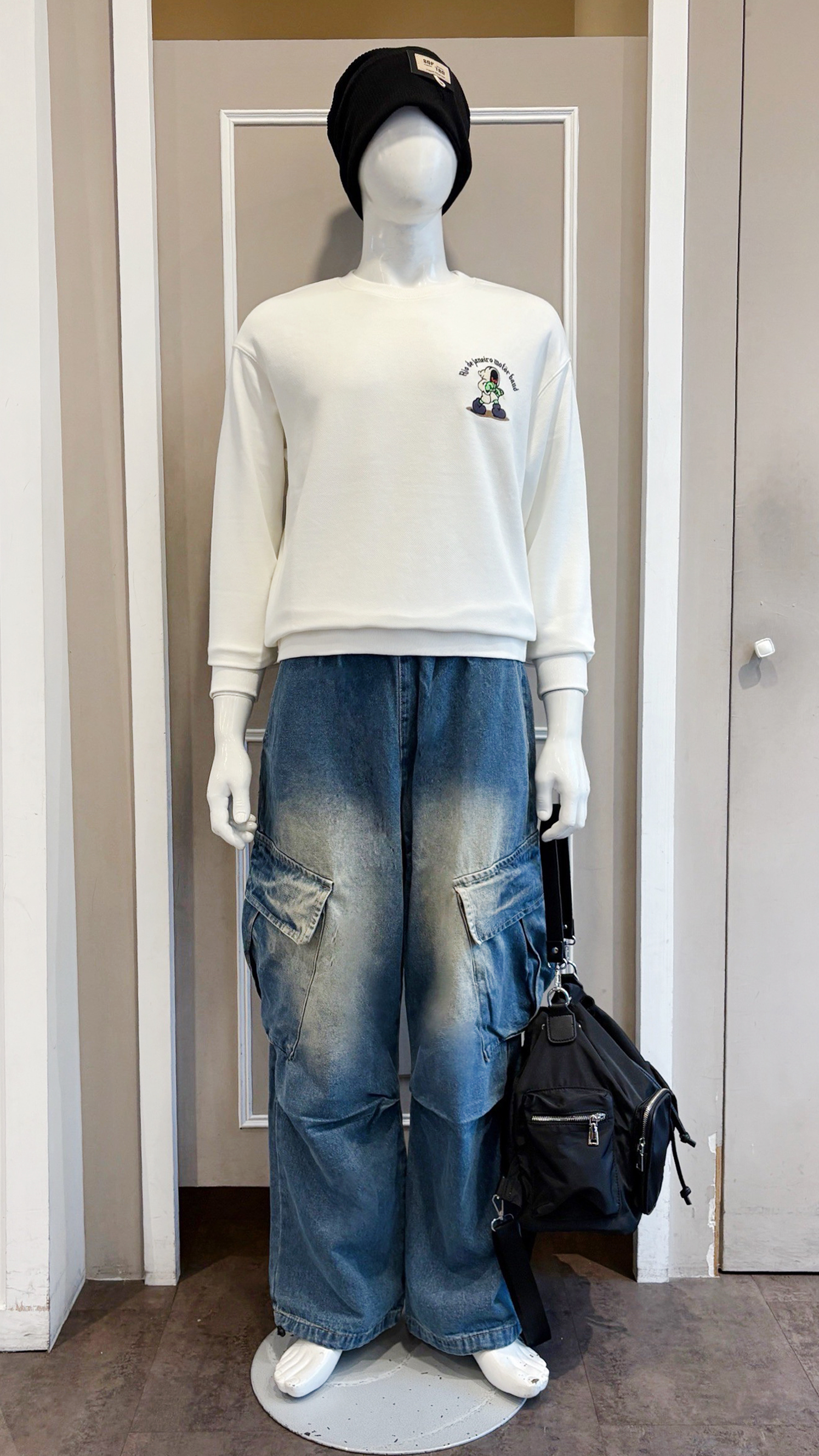 LINE_ALBUM_111.12.15 穿搭分享_221214_28