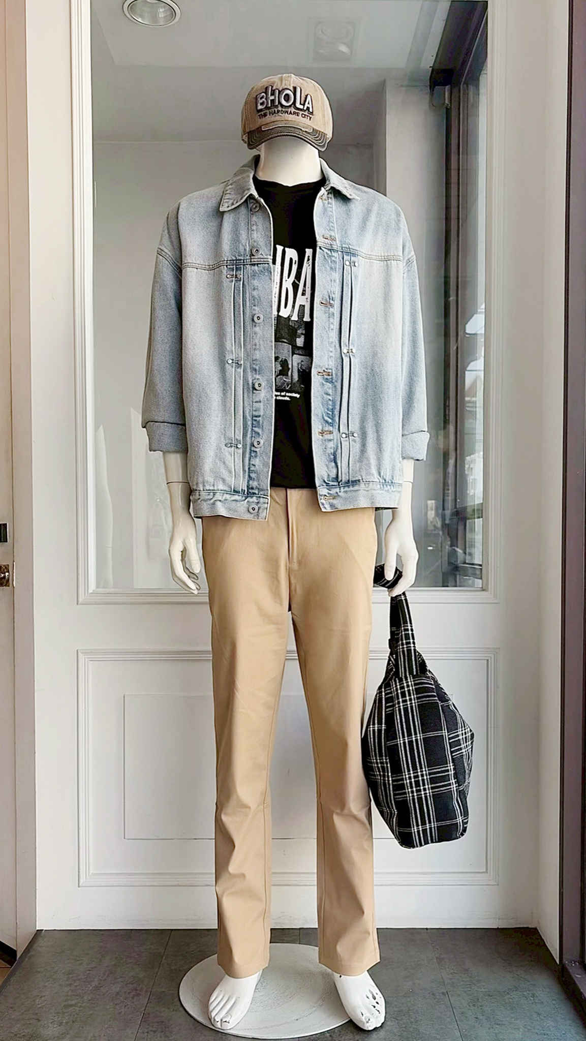 LINE_ALBUM_111.12.15 穿搭分享_221214_28