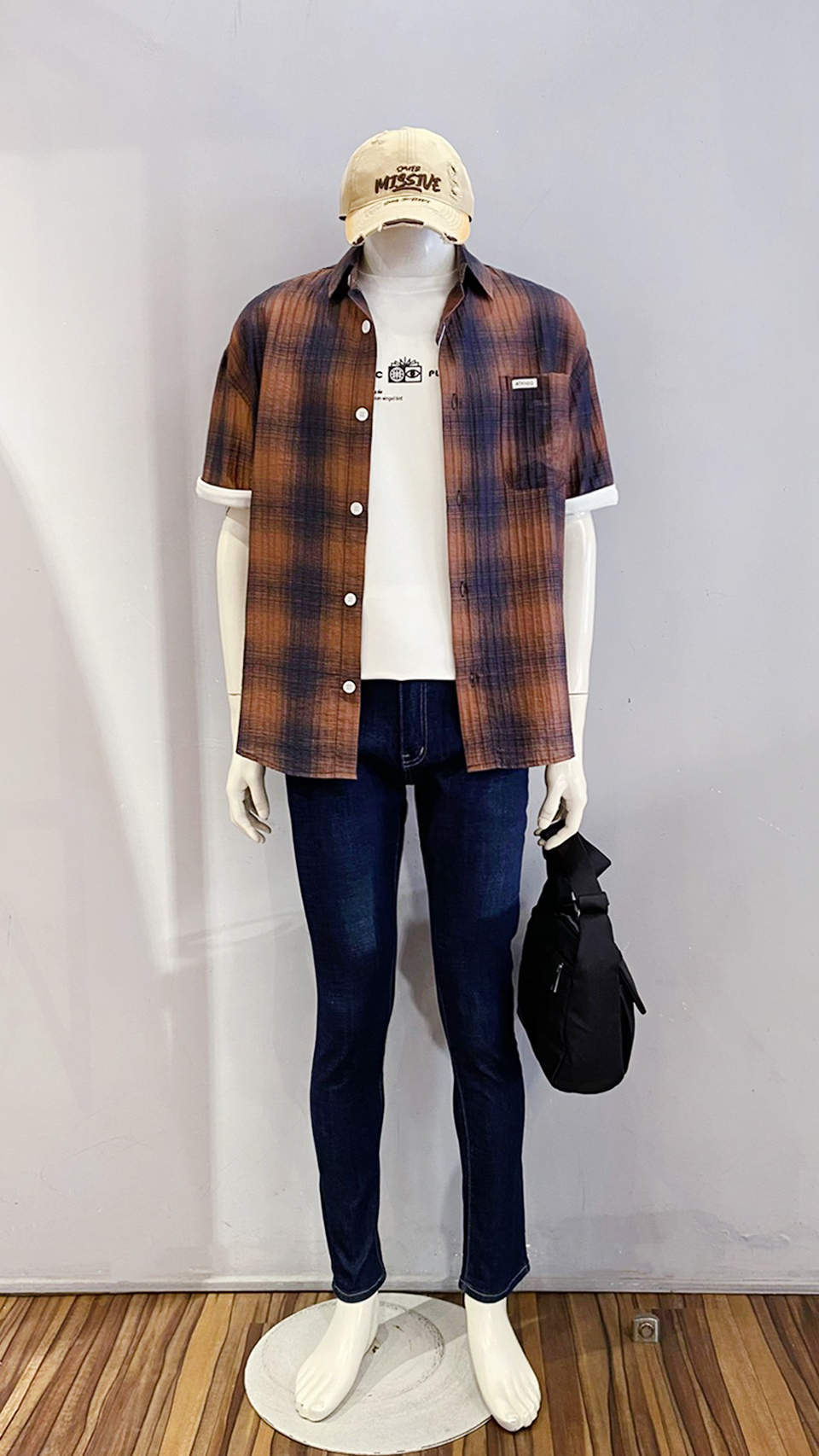 LINE_ALBUM_111.12.15 穿搭分享_221214_28