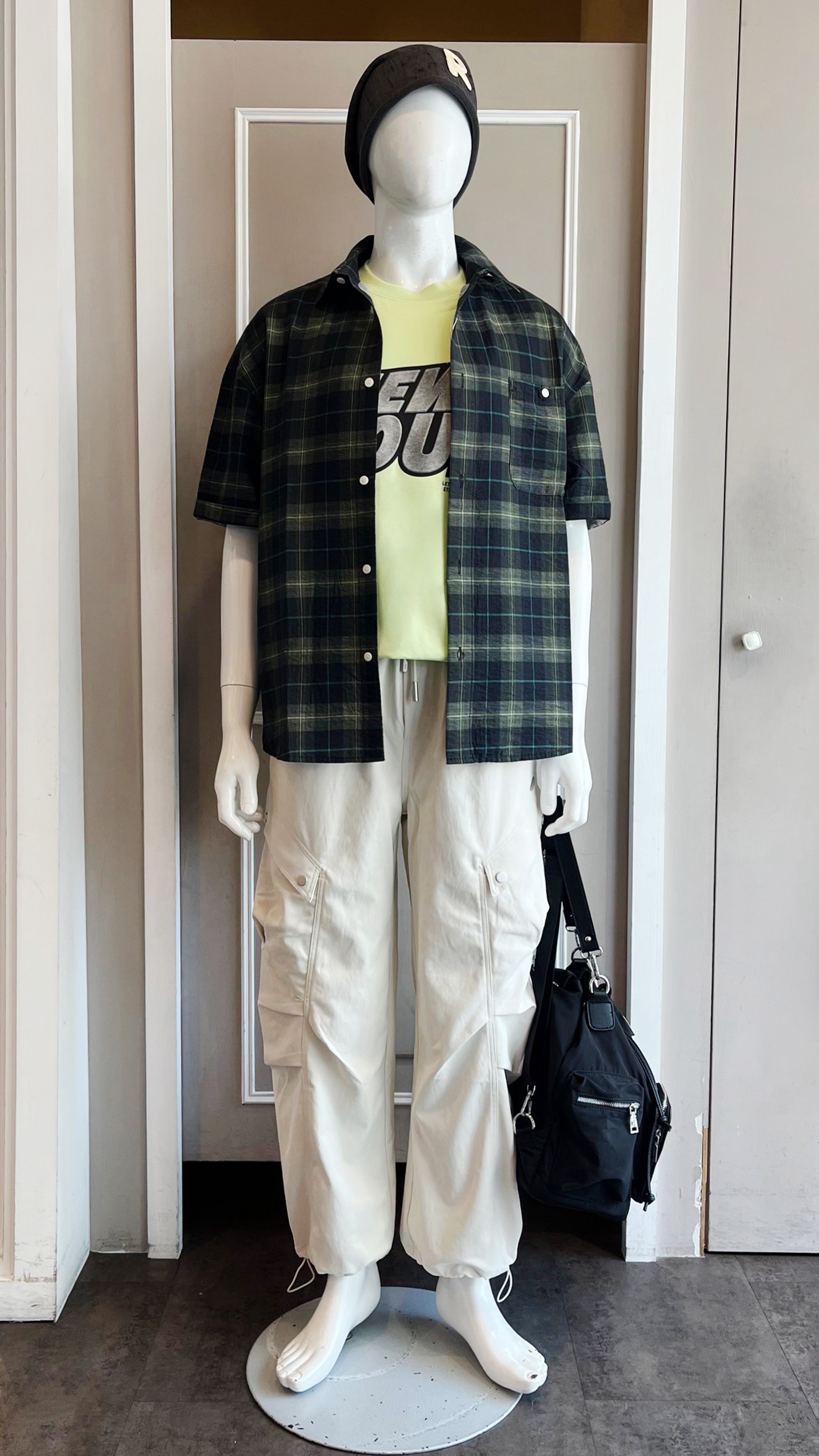 LINE_ALBUM_111.12.15 穿搭分享_221214_28