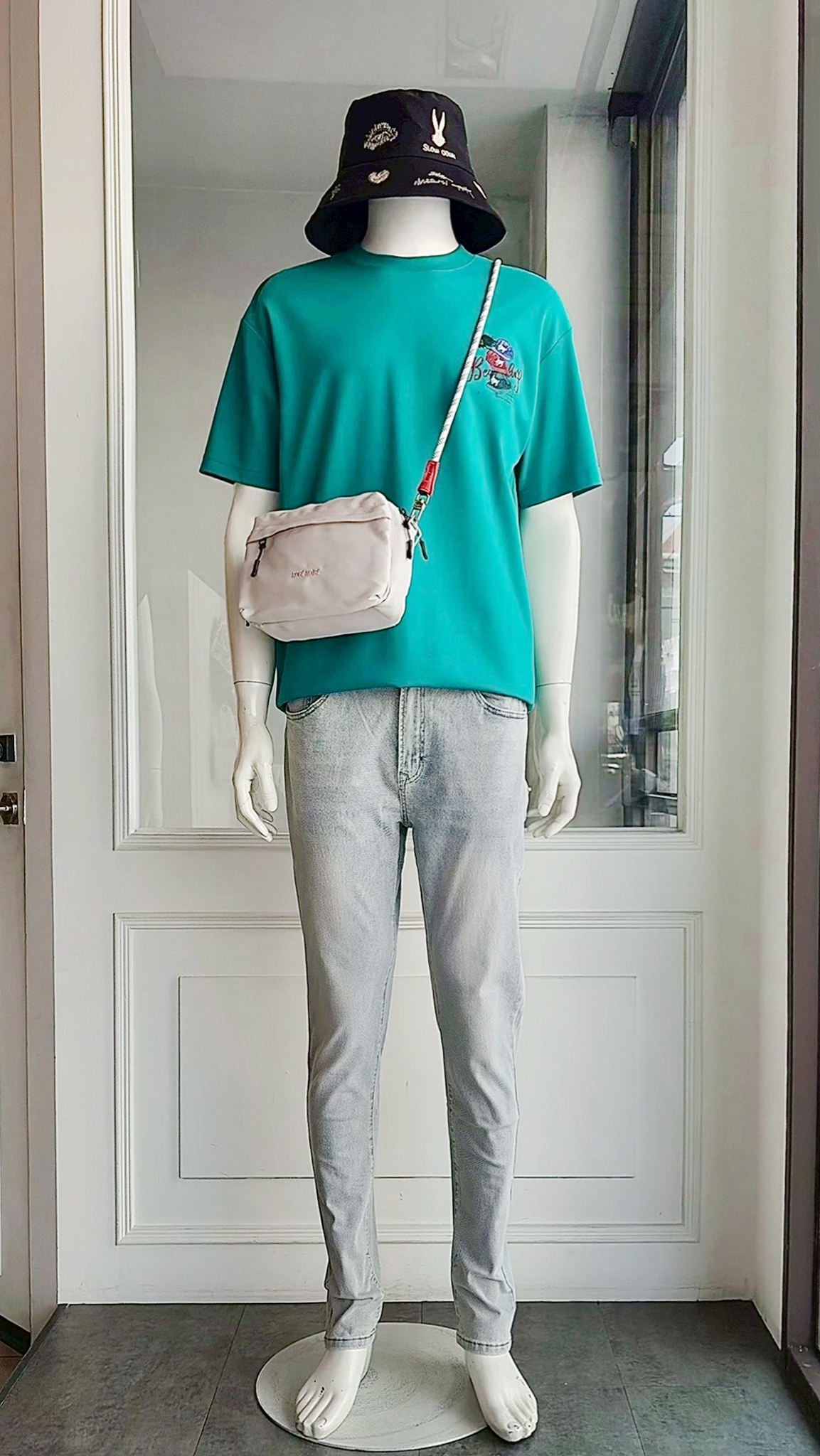 LINE_ALBUM_111.12.15 穿搭分享_221214_28