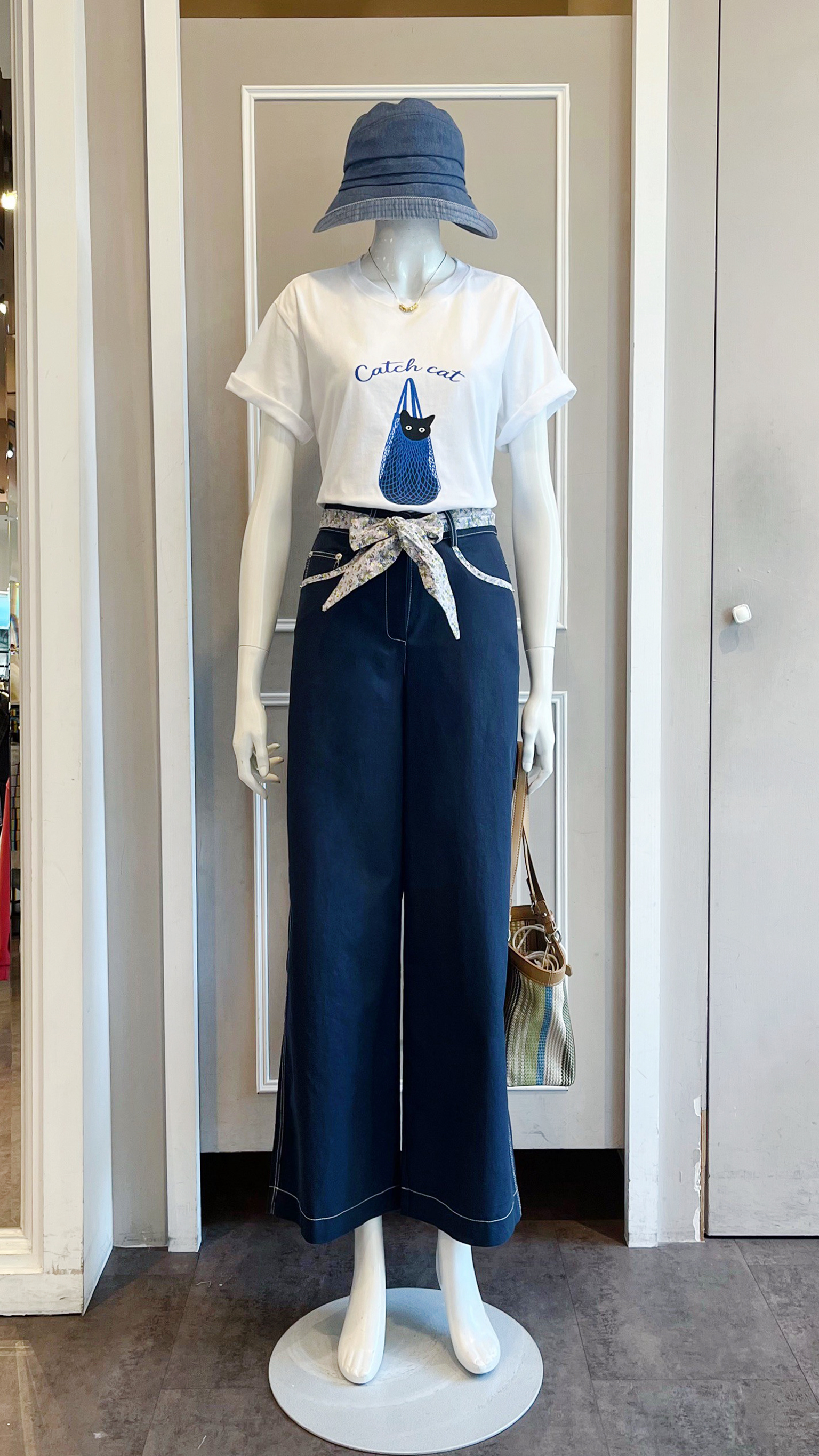 LINE_ALBUM_111.11.03 穿搭分享_221103_2