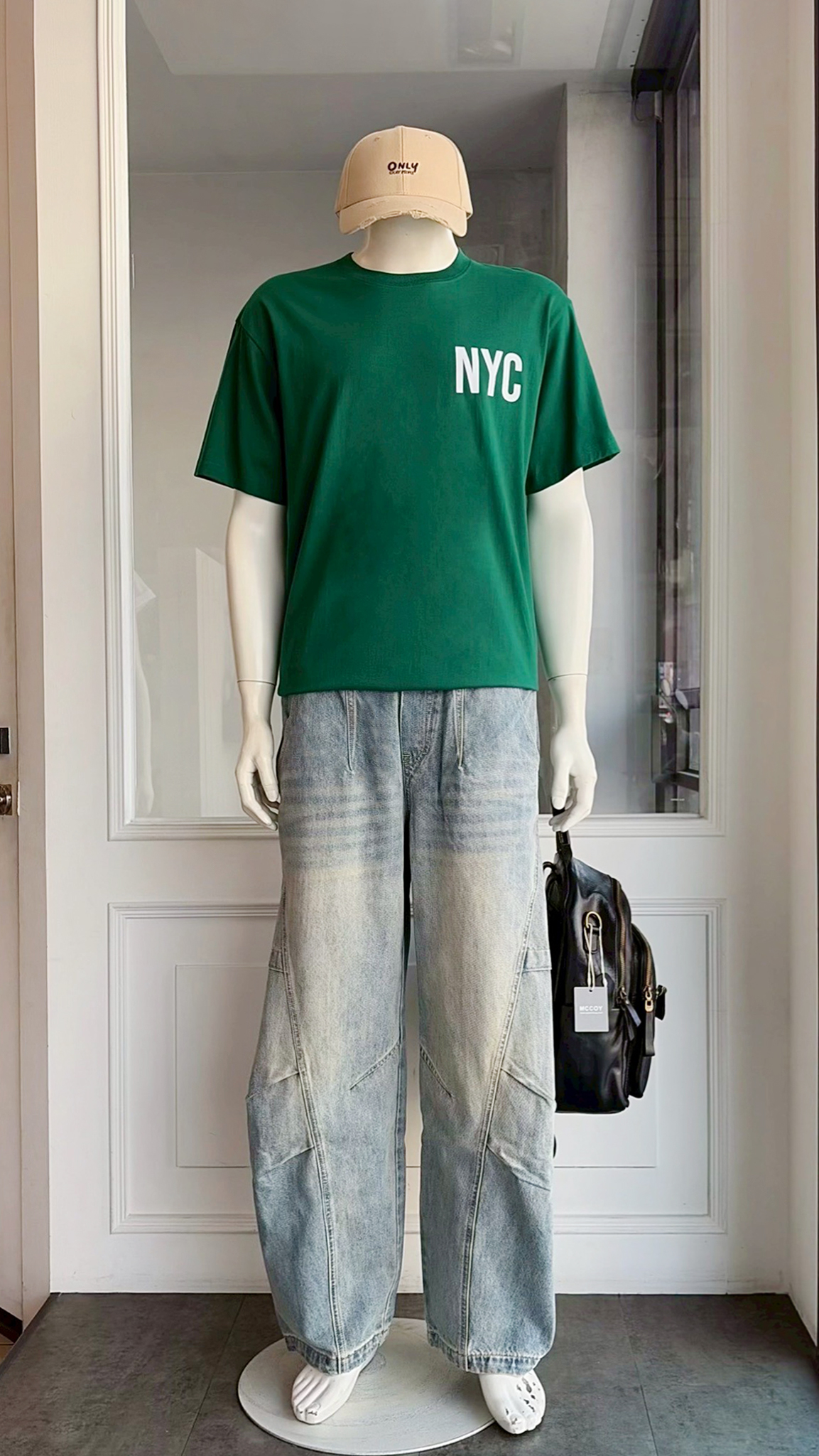 LINE_ALBUM_111.12.15 穿搭分享_221214_28