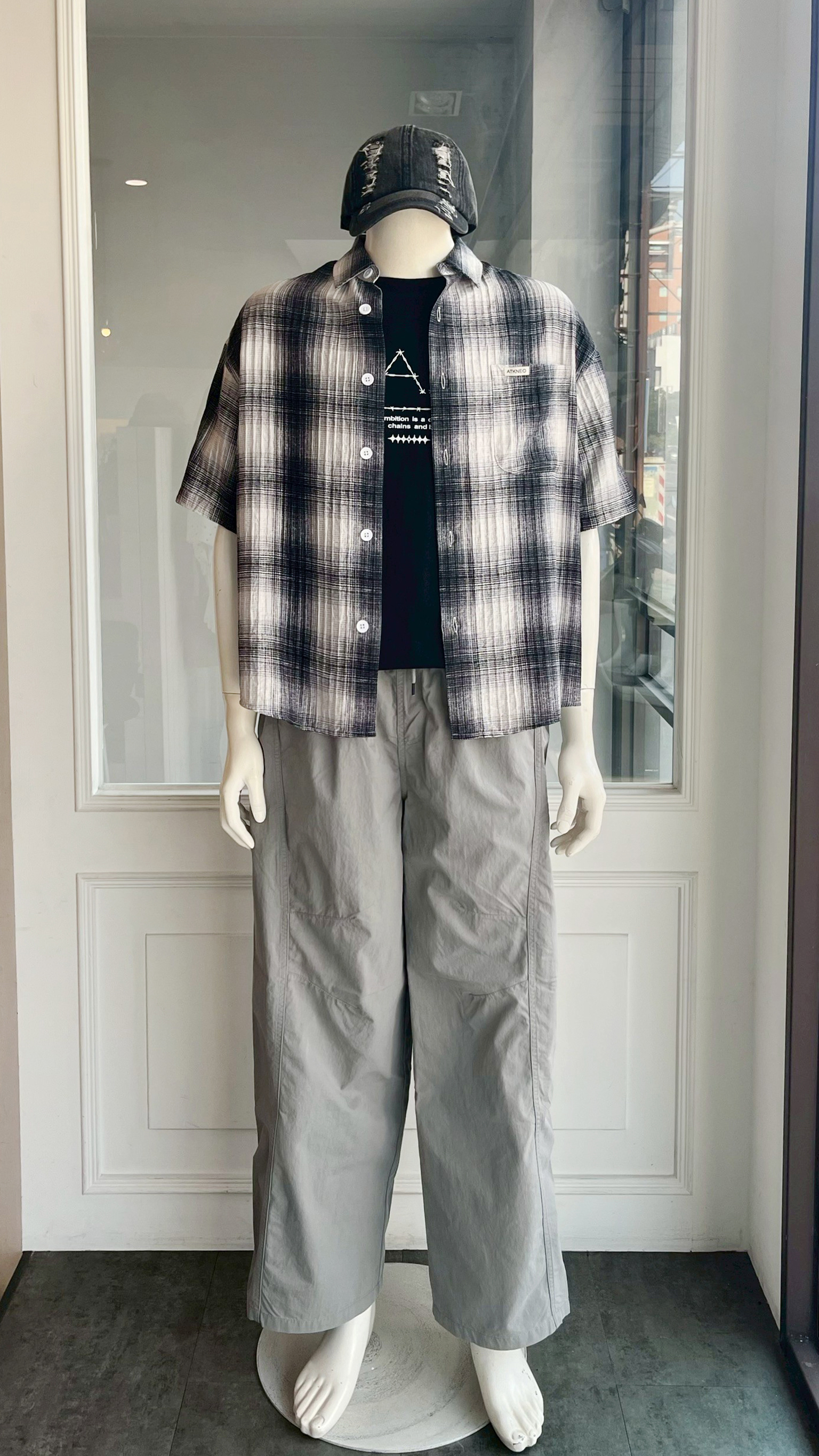 LINE_ALBUM_111.12.15 穿搭分享_221214_28