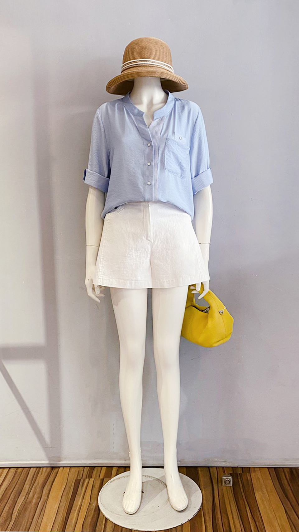 LINE_ALBUM_111.11.03 穿搭分享_221103_2