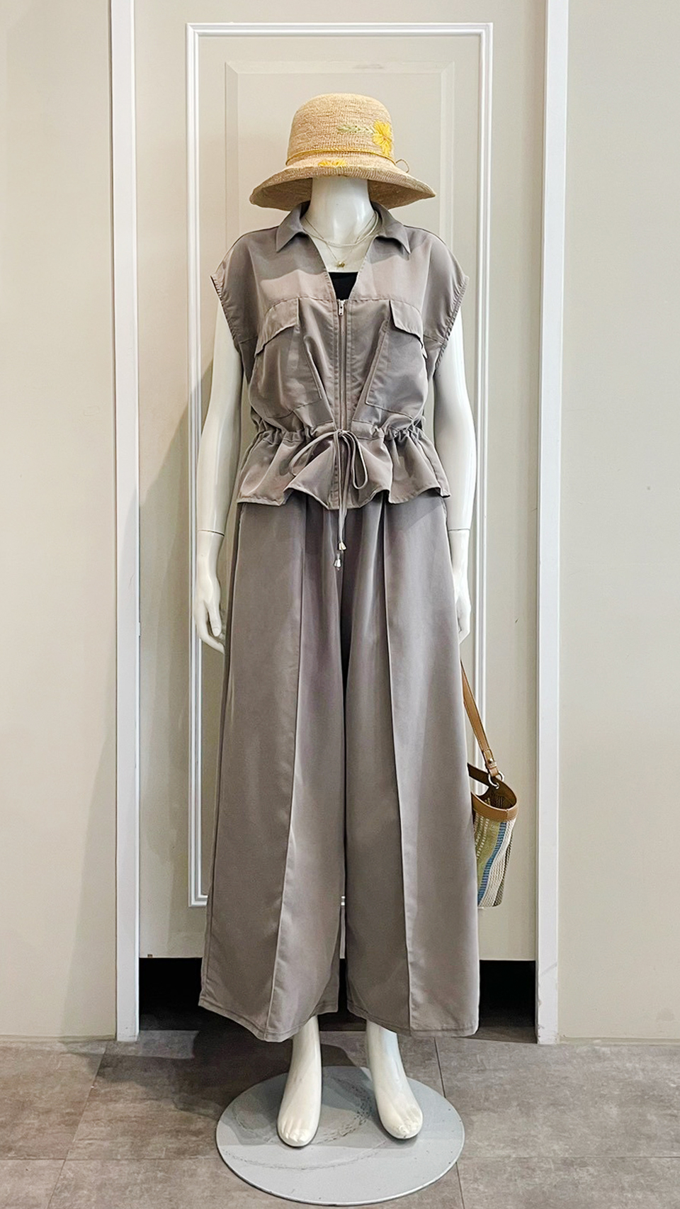 LINE_ALBUM_111.11.03 穿搭分享_221103_2