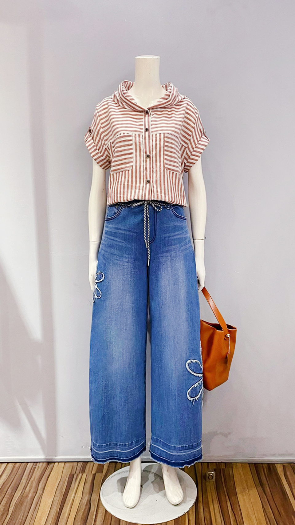 LINE_ALBUM_111.11.03 穿搭分享_221103_2