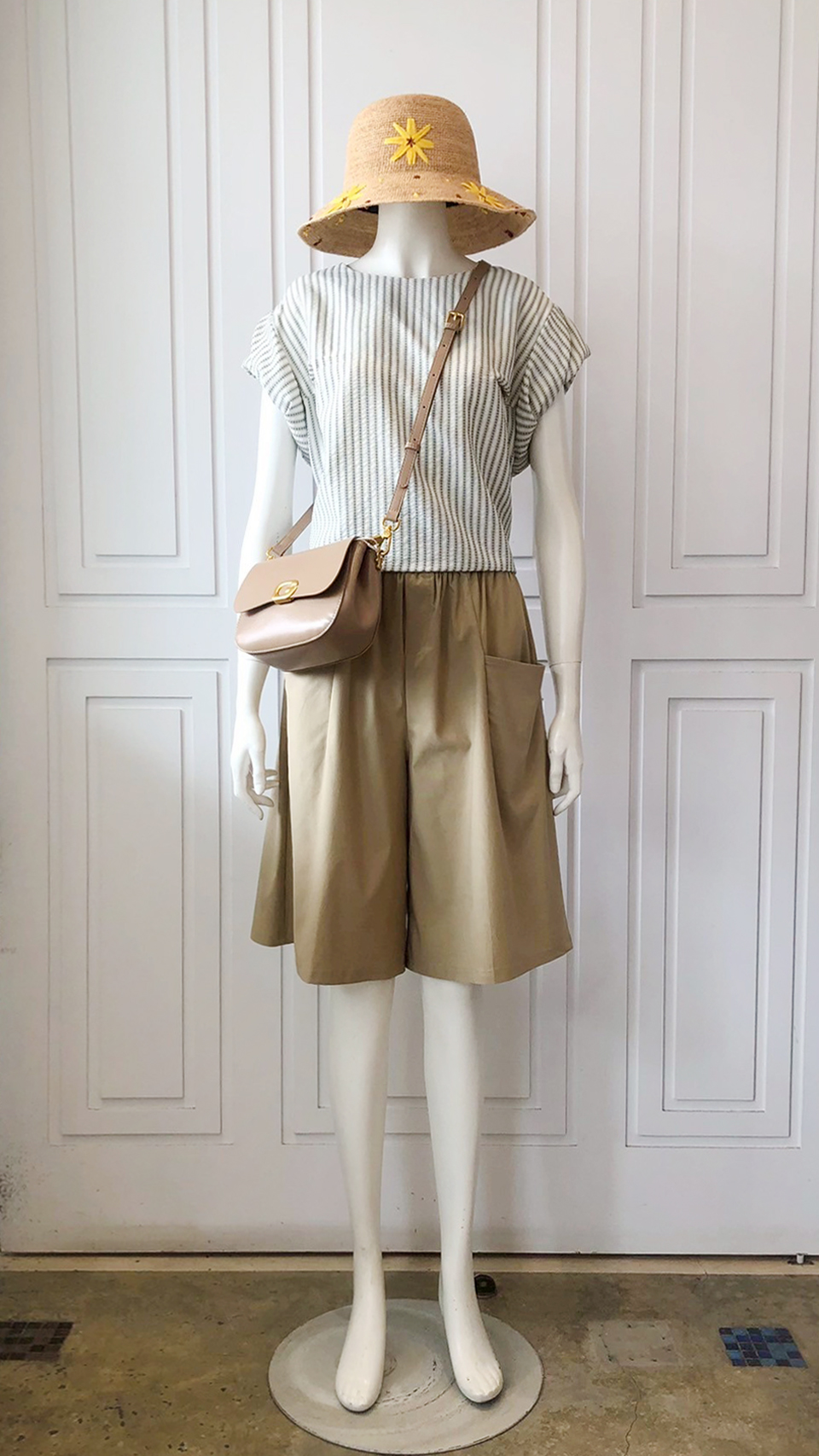 LINE_ALBUM_111.11.03 穿搭分享_221103_2