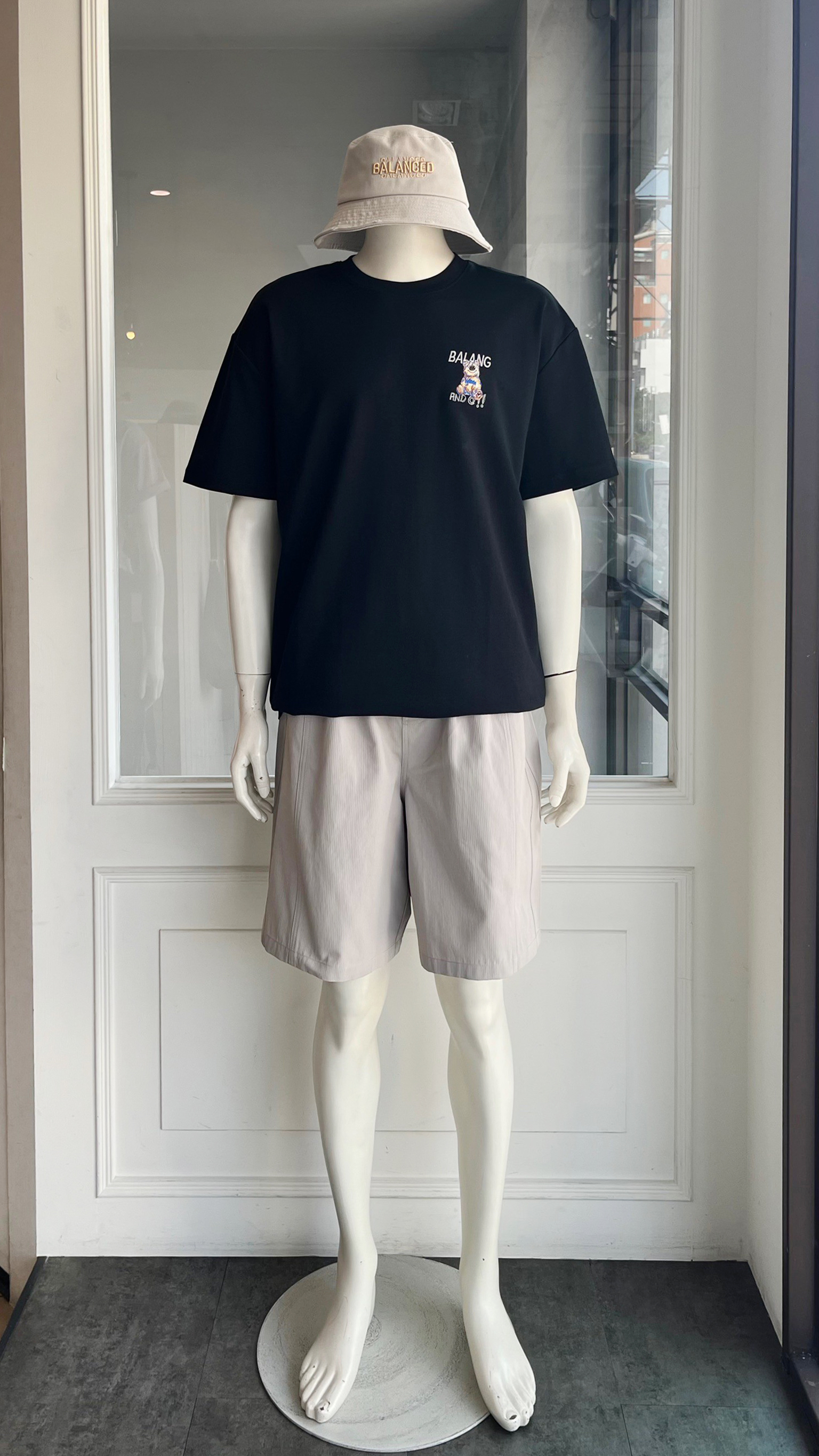 LINE_ALBUM_111.12.15 穿搭分享_221214_28