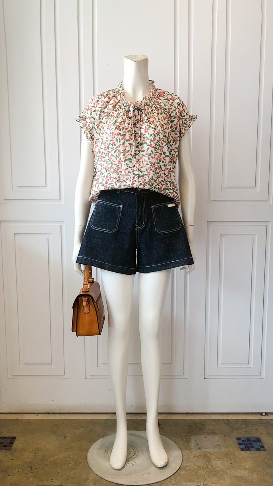 LINE_ALBUM_111.11.03 穿搭分享_221103_2